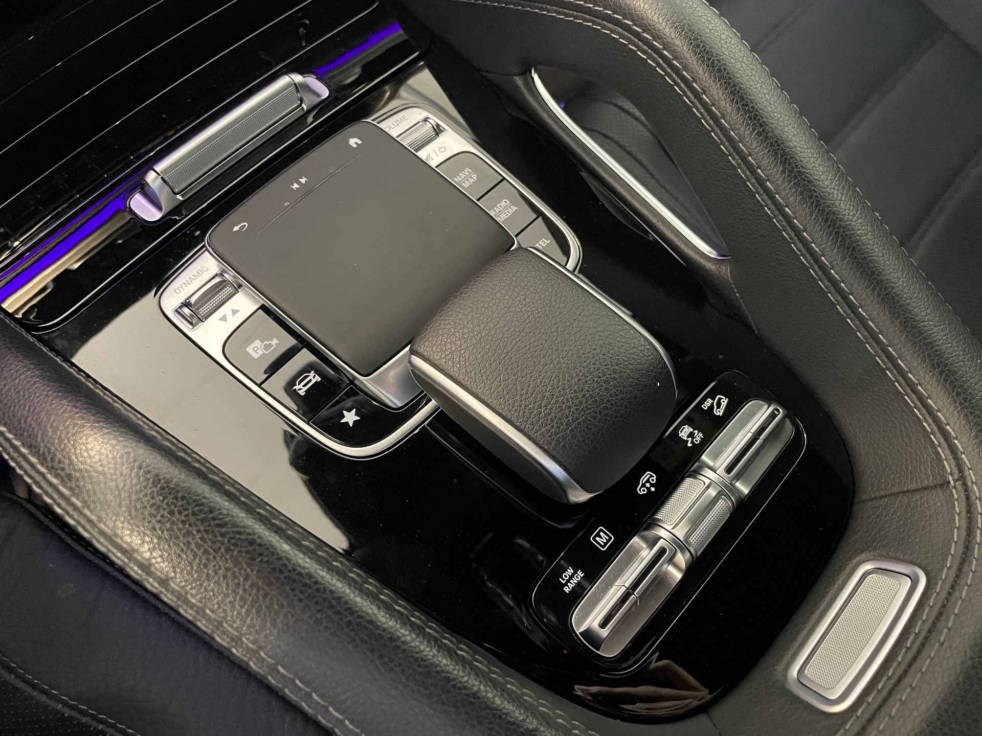 MERCEDES-BENZ GLE 450 4Matic AMG Line 9G-Tronic-image-18