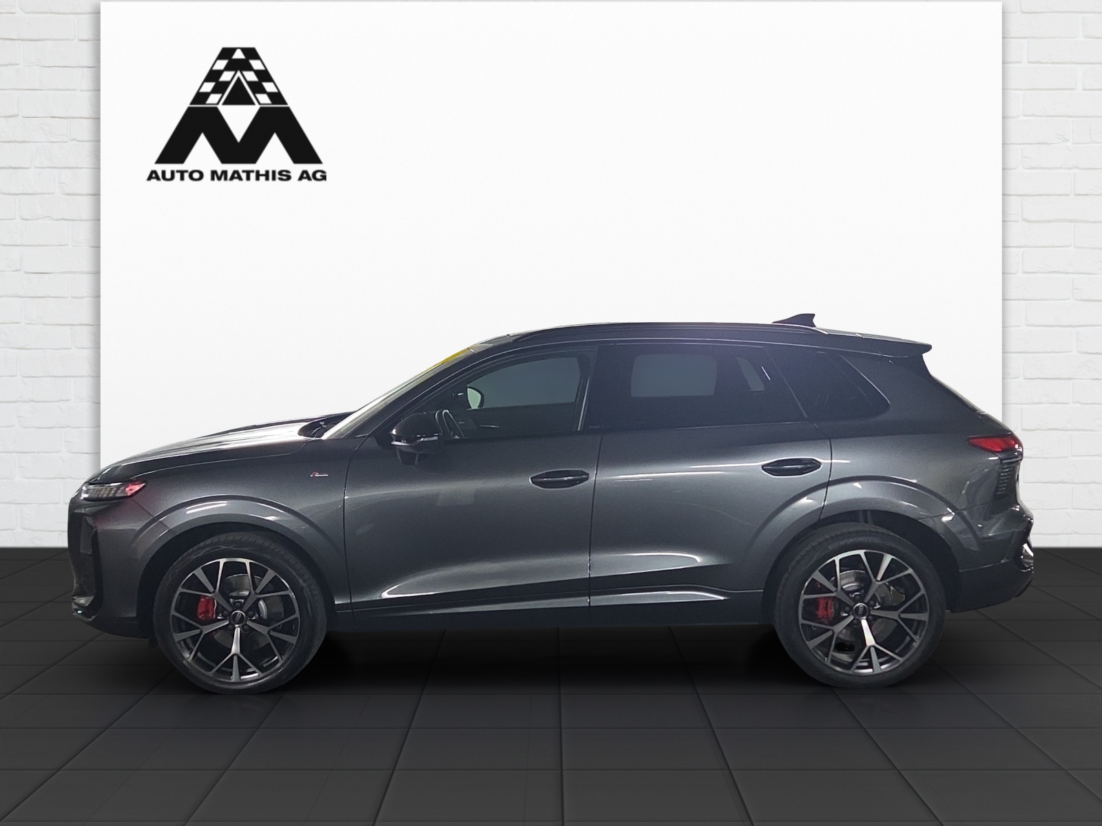AUDI Q3 Sportback TFSI quattro 195 kW S tronic-image-2