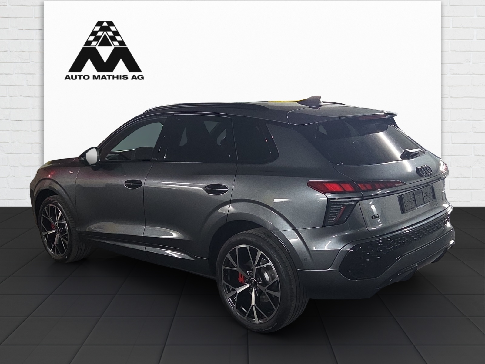 AUDI Q3 Sportback TFSI quattro 195 kW S tronic-image-3