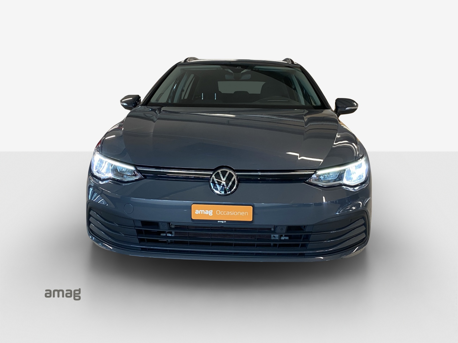 VW Golf Variant 1.5 TSI Life-image-6