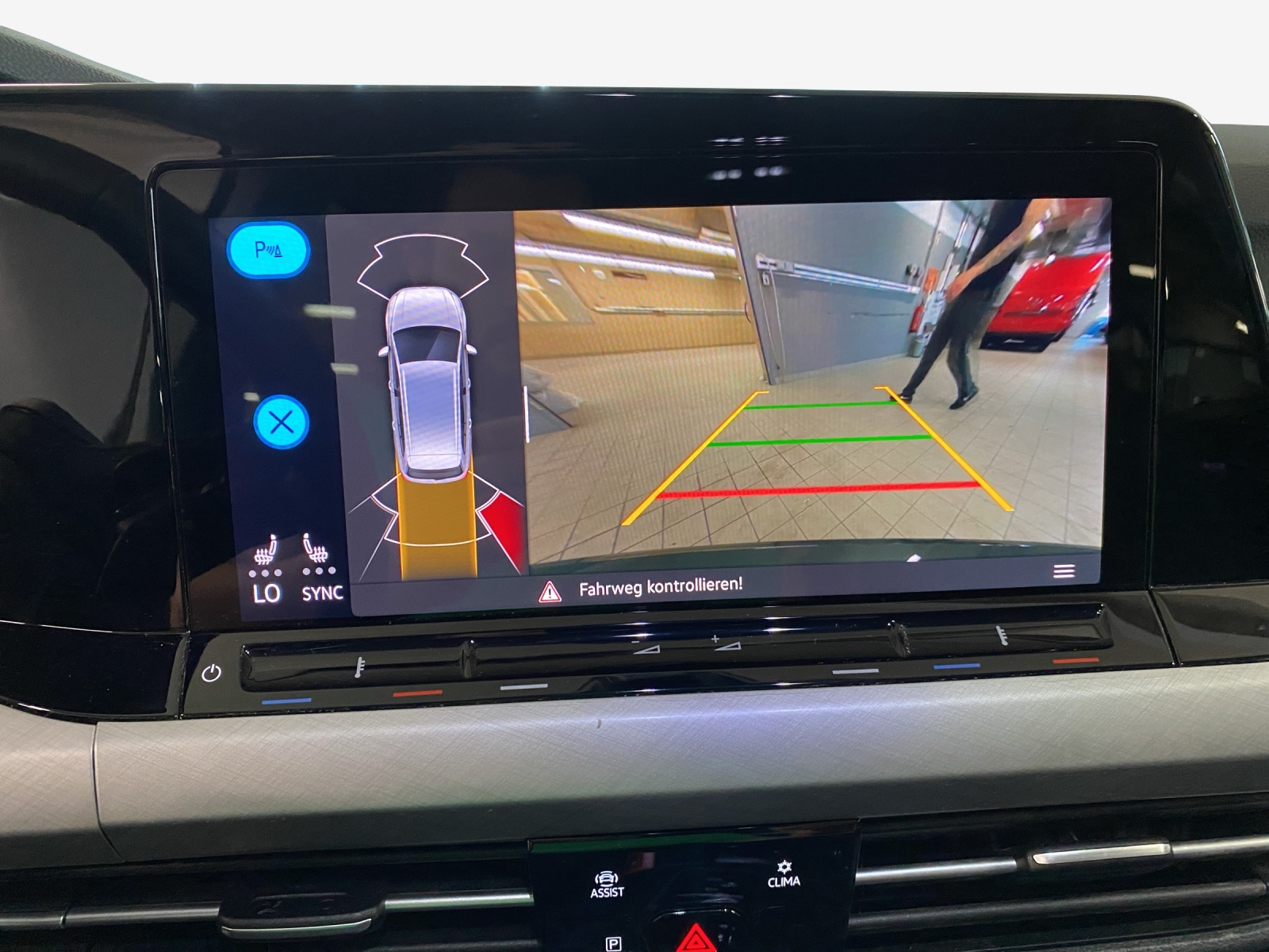 VW Golf Variant 1.5 eTSI mHEV Life-image-15