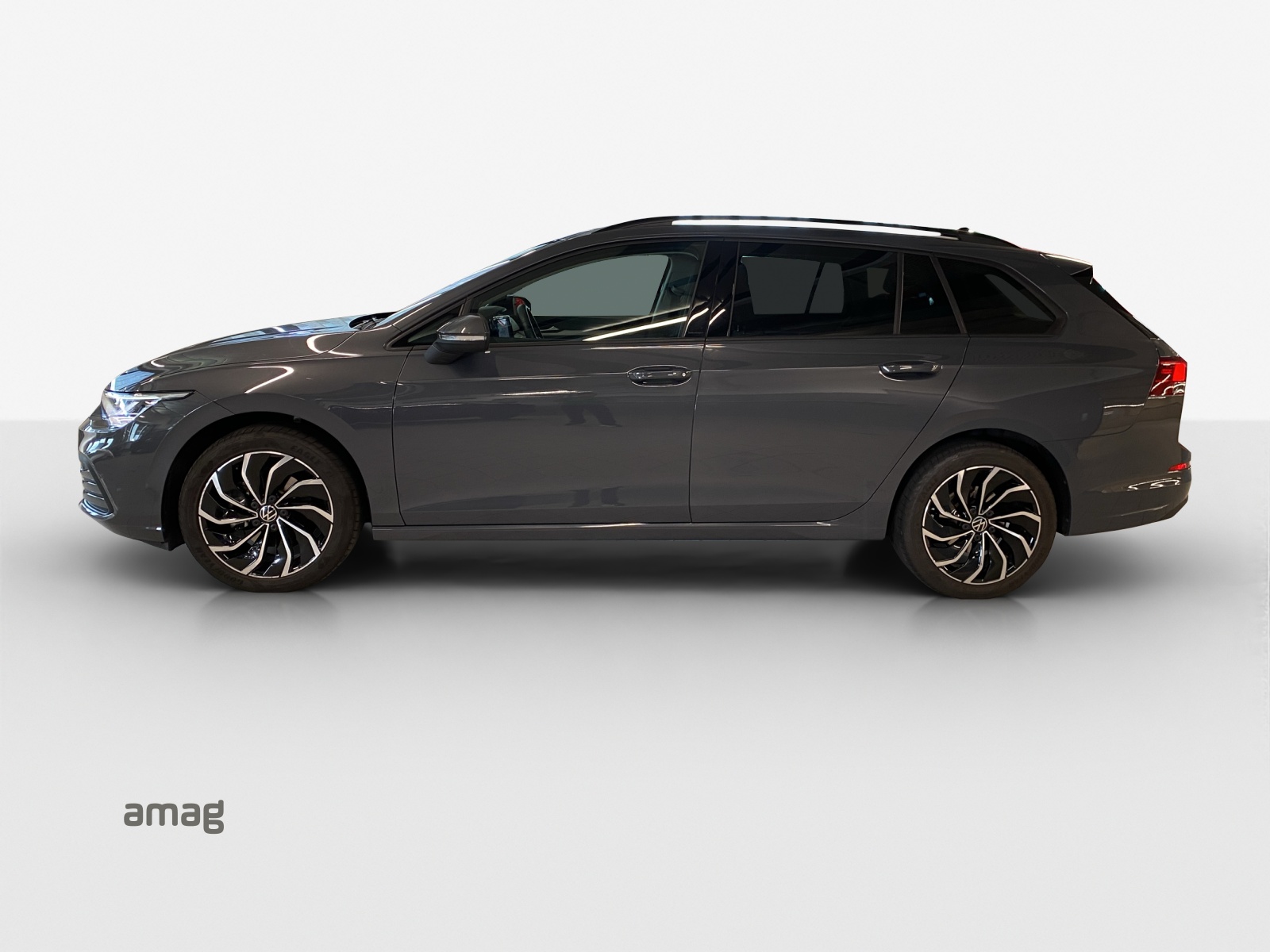 VW Golf Variant 1.5 eTSI mHEV Life-image-1