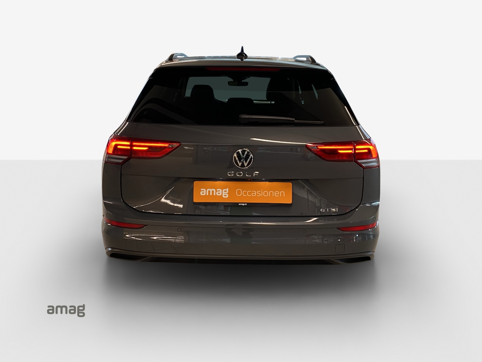 VW Golf Variant 1.5 eTSI mHEV Life-image-3