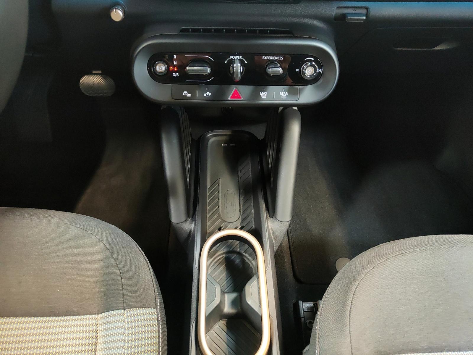 MINI J01 Cooper E-image-12