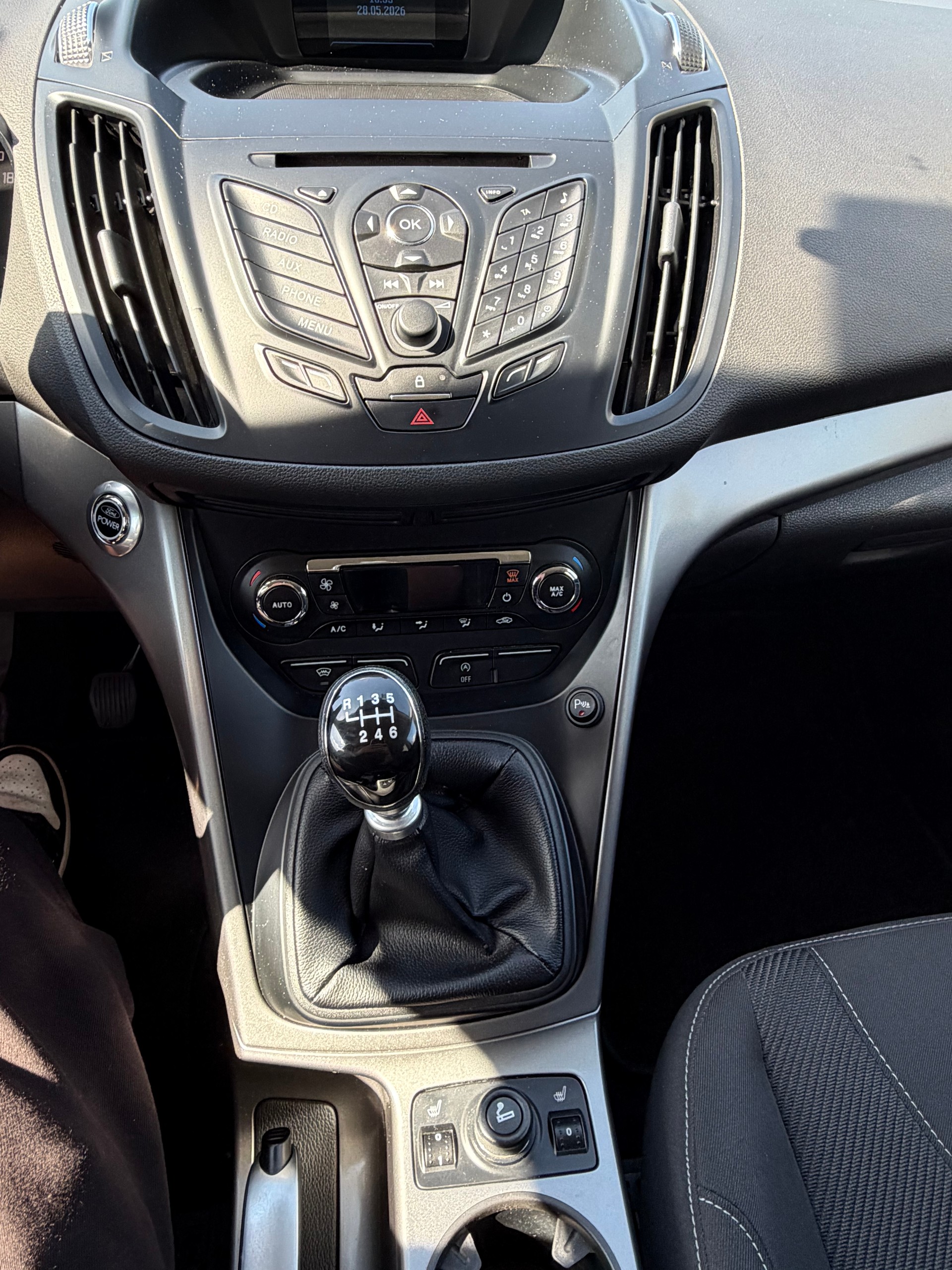 FORD Kuga 1.6 SCTi Titanium S 2WD-image-11
