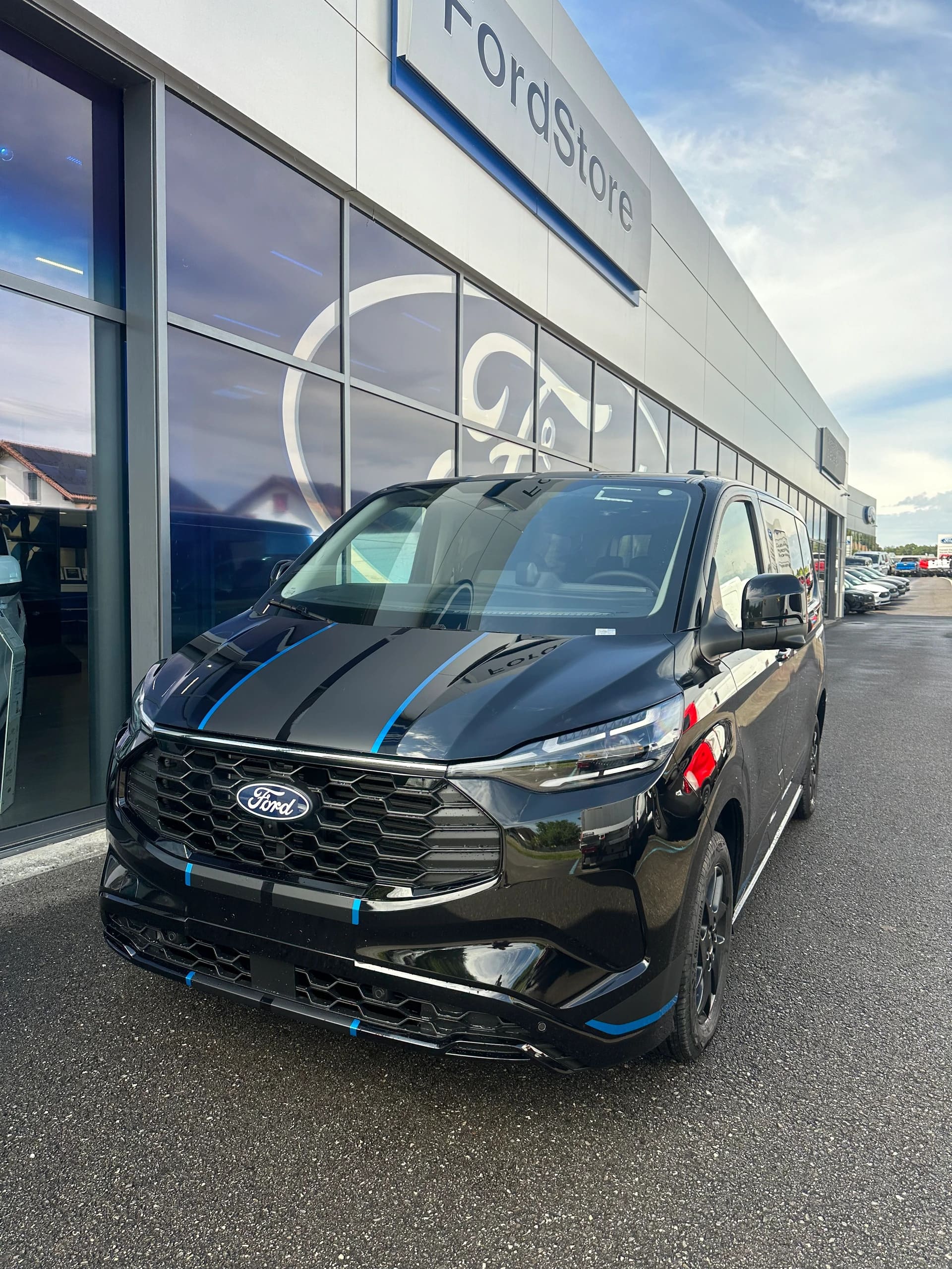 FORD Tourneo Custom 340 L1 2.5 Durat Sport/PHEV-image-0