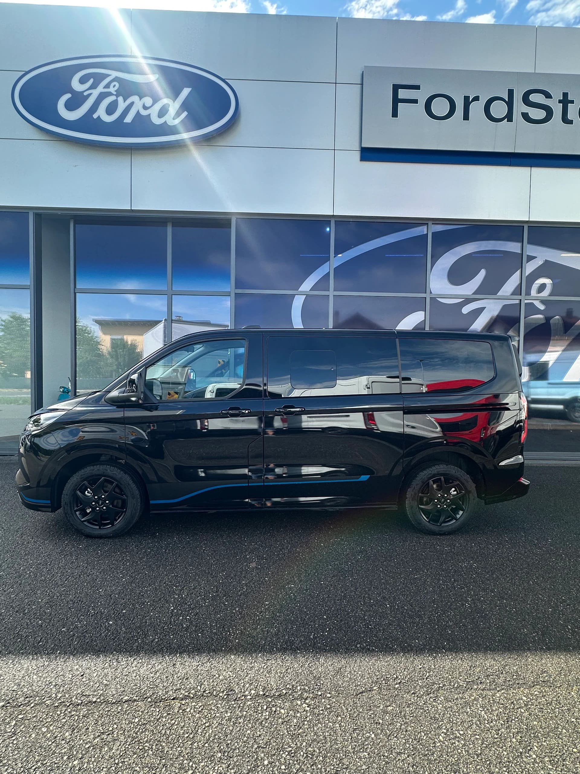 FORD Tourneo Custom 340 L1 2.5 Durat Sport/PHEV-image-2