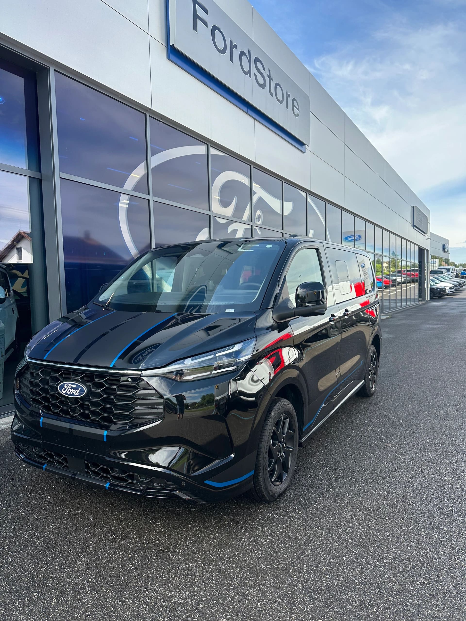 FORD Tourneo Custom 340 L1 2.5 Durat Sport/PHEV-image-1