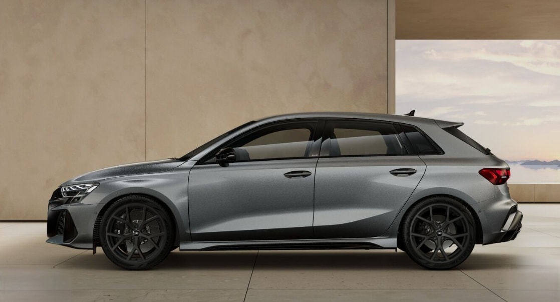AUDI RS3 Sportback 2.5 TSI quattro S-tronic-image-2