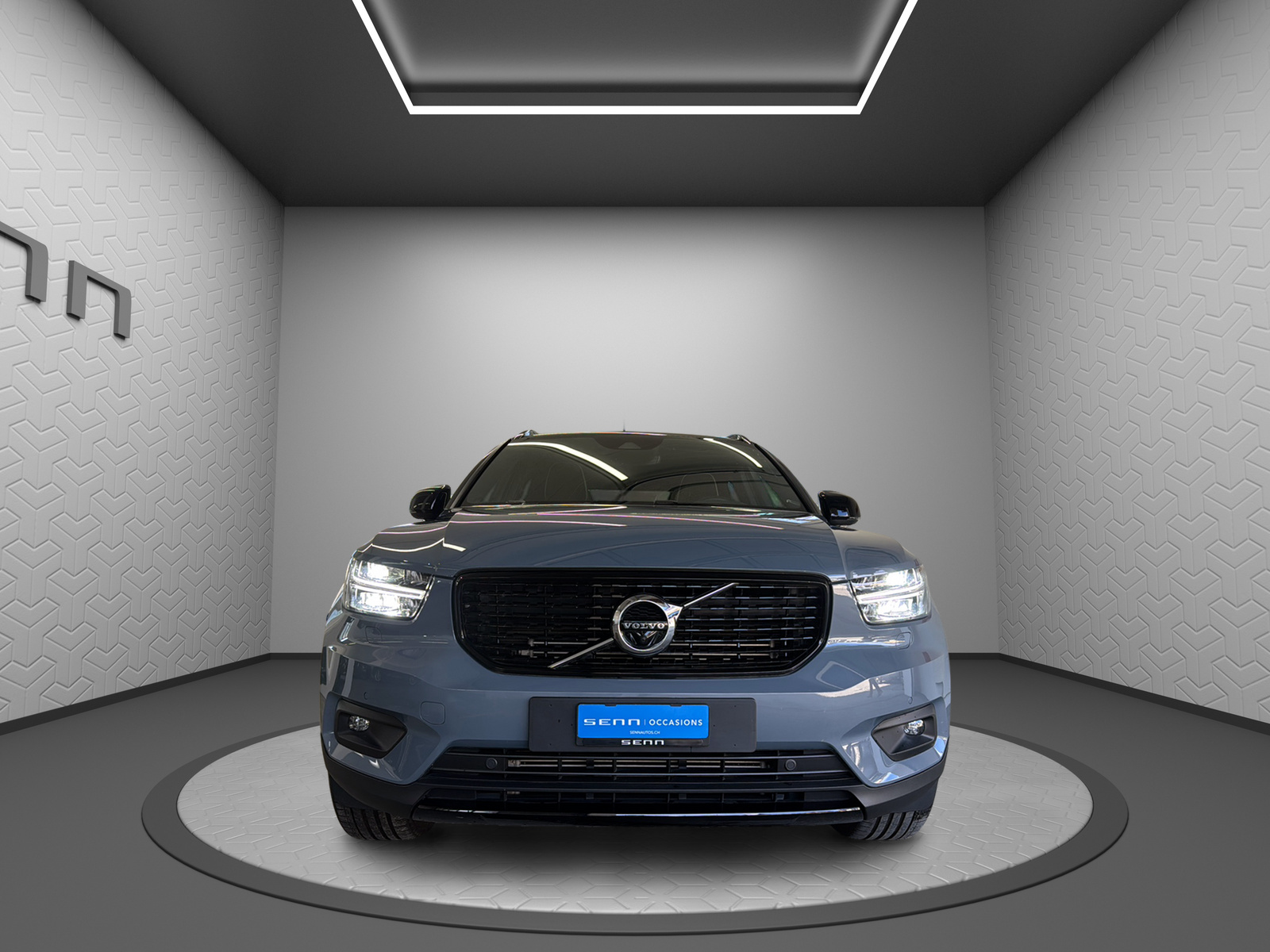 VOLVO XC40 T5 TwE R-Design DCT-image-1