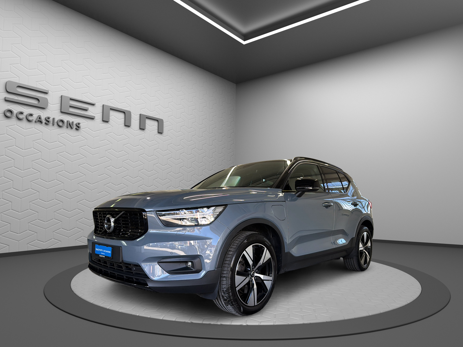 VOLVO XC40 T5 TwE R-Design DCT-image-0