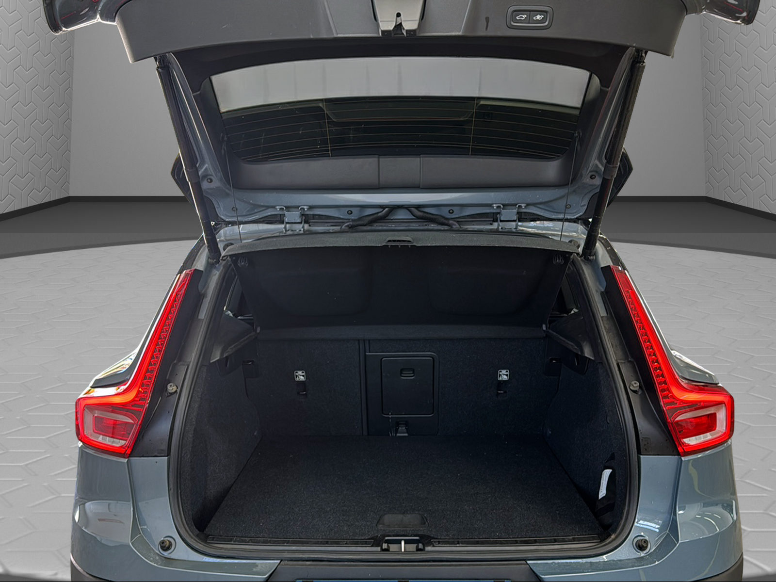 VOLVO XC40 T5 TwE R-Design DCT-image-9