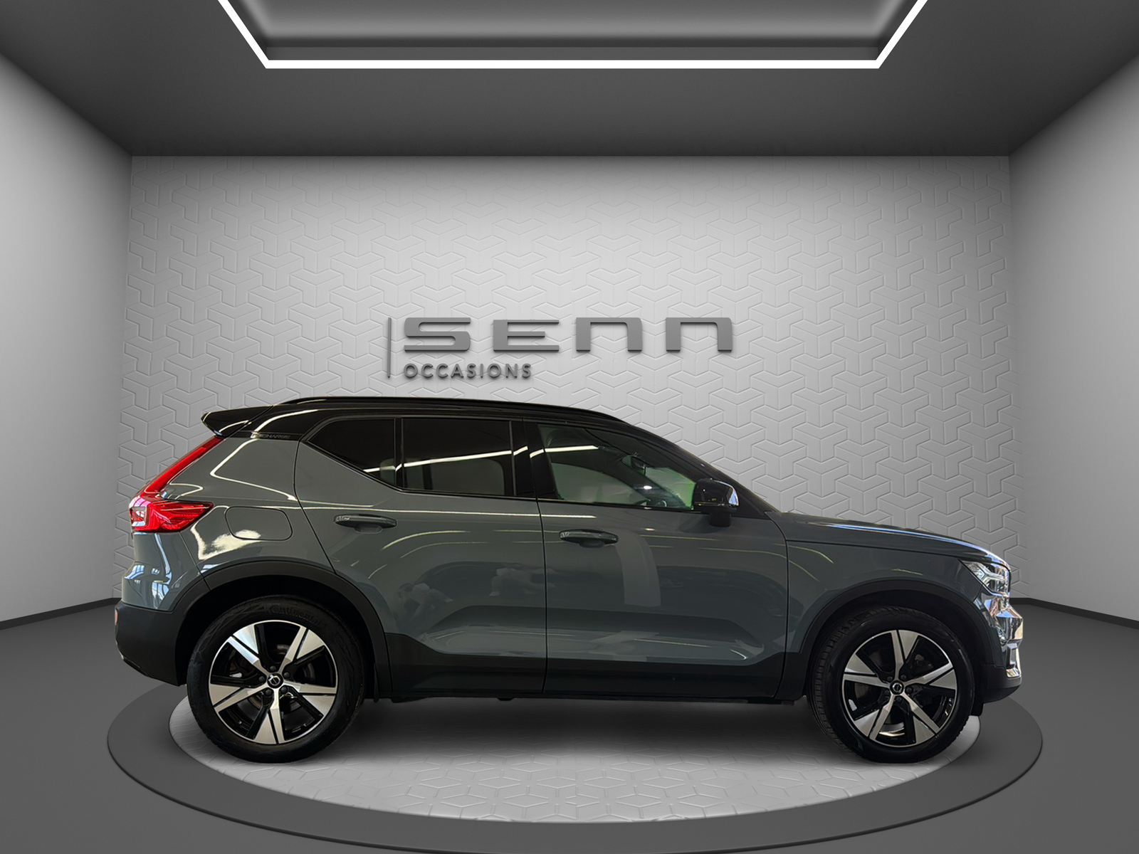 VOLVO XC40 T5 TwE R-Design DCT-image-6