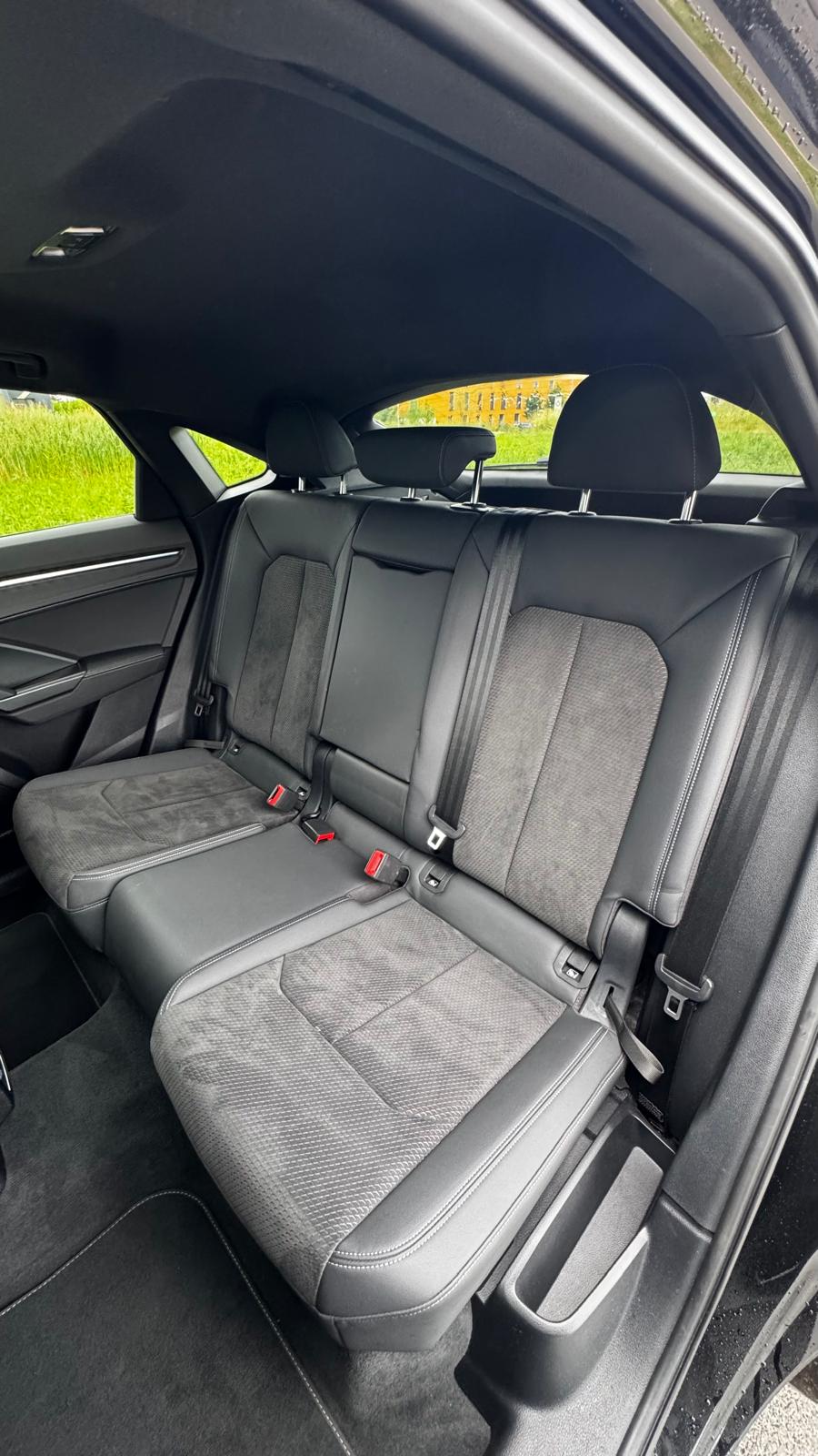 AUDI Q3 Sportback 45 TFSI S line quattro S-tronic-image-5