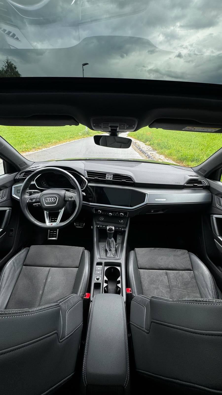AUDI Q3 Sportback 45 TFSI S line quattro S-tronic-image-6