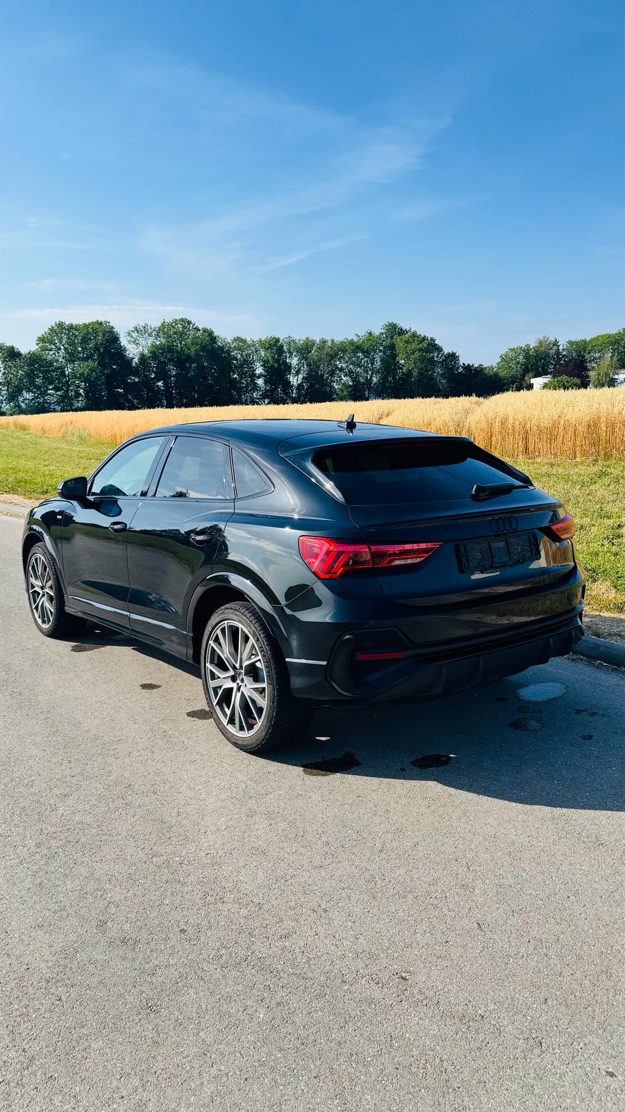 AUDI Q3 Sportback 45 TFSI S line quattro S-tronic-image-3