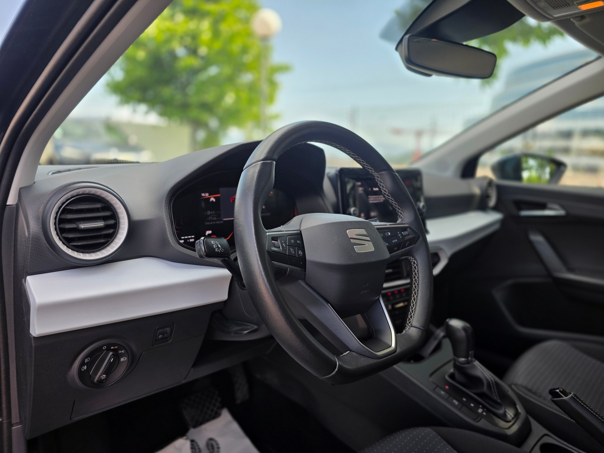 SEAT 1.0 TSI 115 Style DSG-image-1