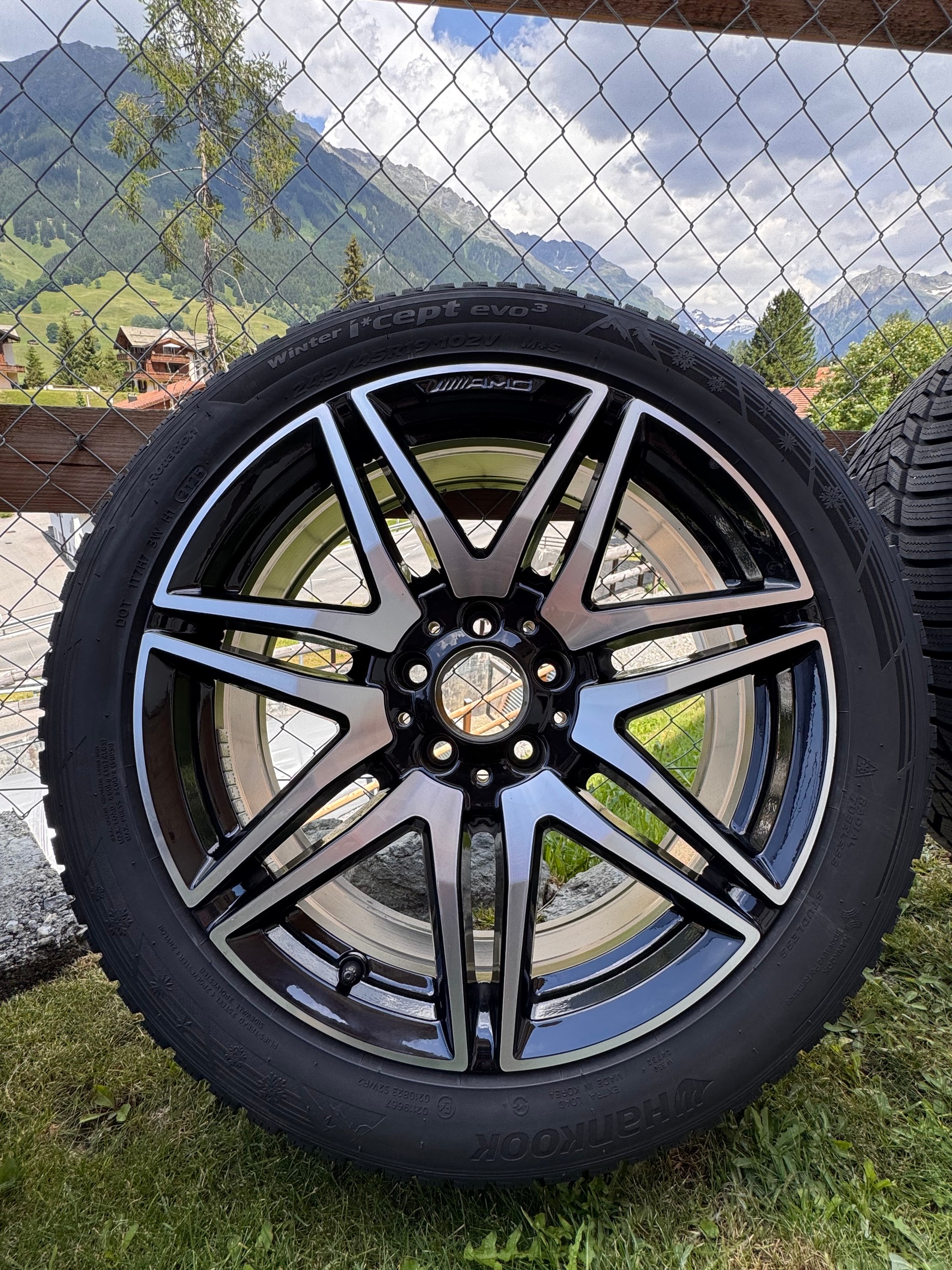 MERCEDES-BENZ lang AMG-Line 4Matic Avantgarde (nur 28117 km)-image-6