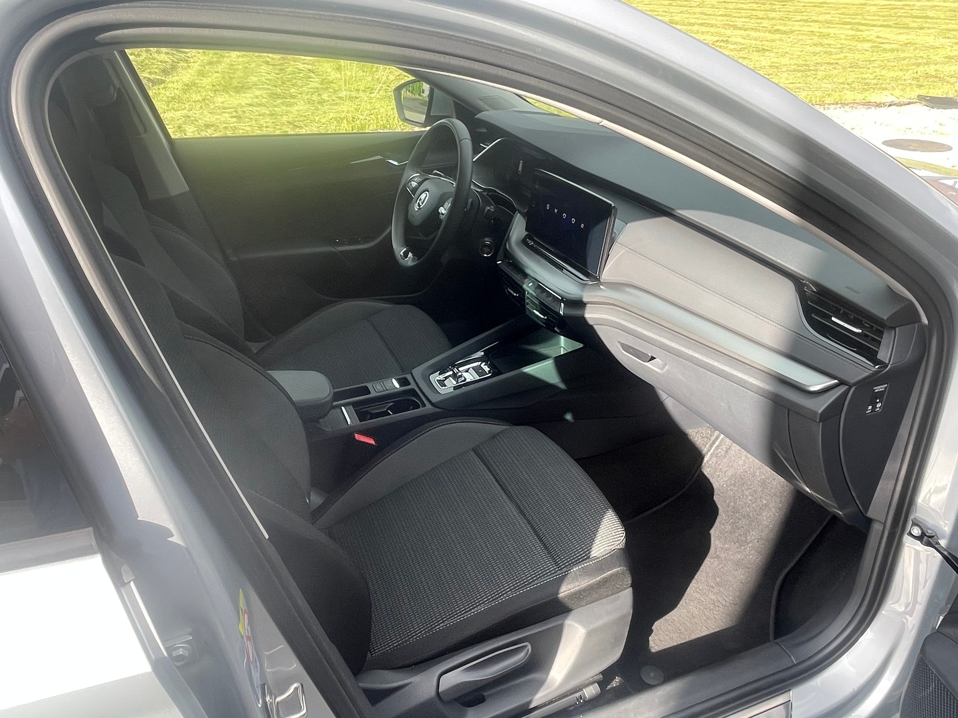 SKODA Octavia Combi 2.0 TDI DSG Ambition 4x4 !!! Topausstattung !!!-image-8