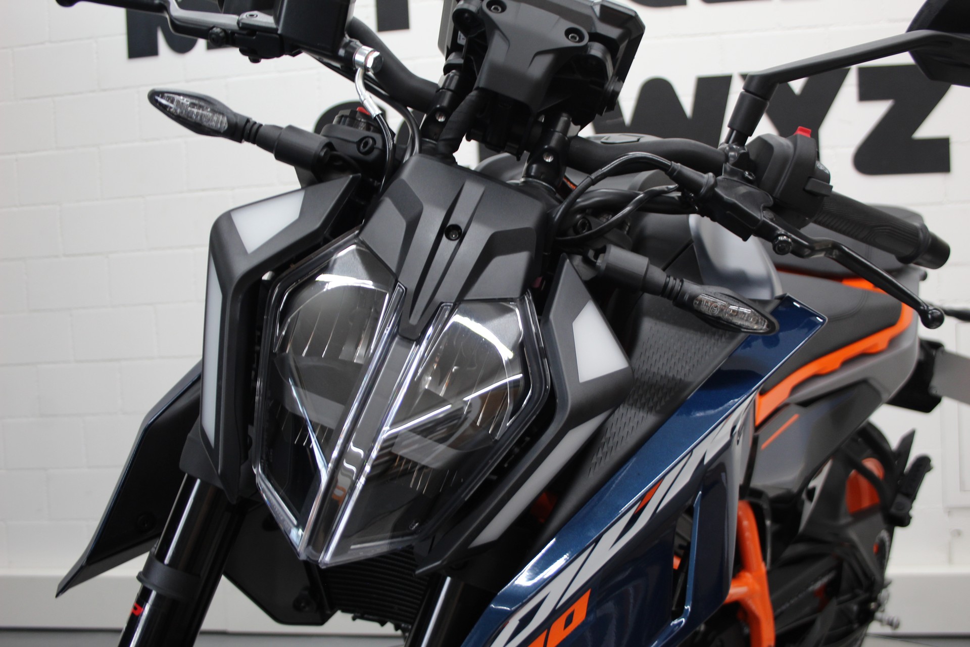 KTM 390 Duke-image-5