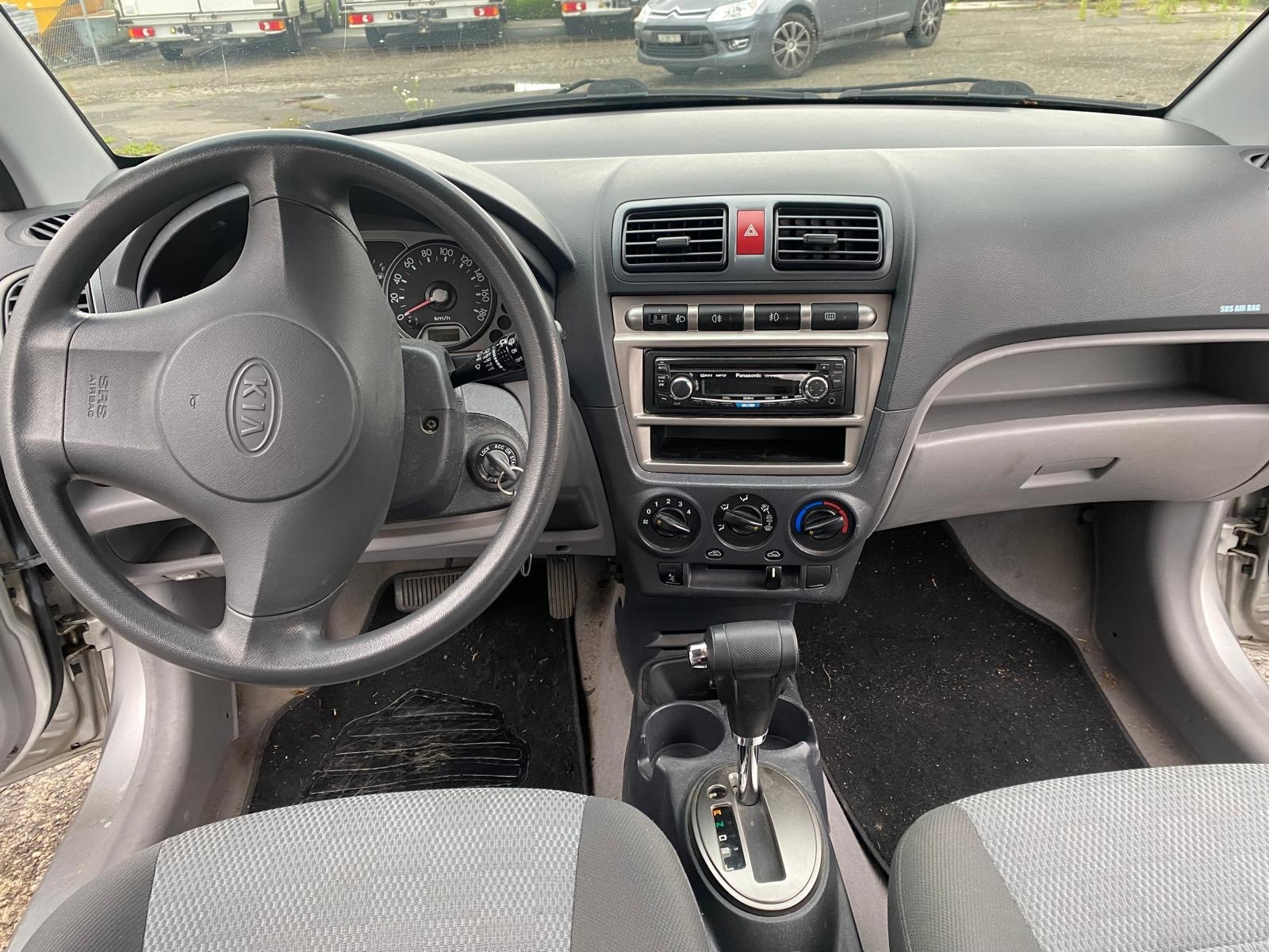 KIA Picanto 1.1 Style-image-8