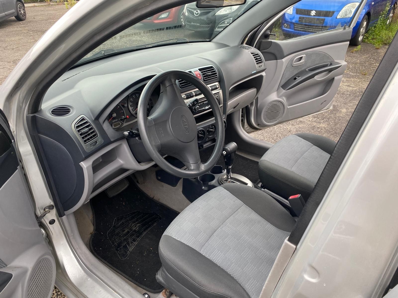 KIA Picanto 1.1 Style-image-7