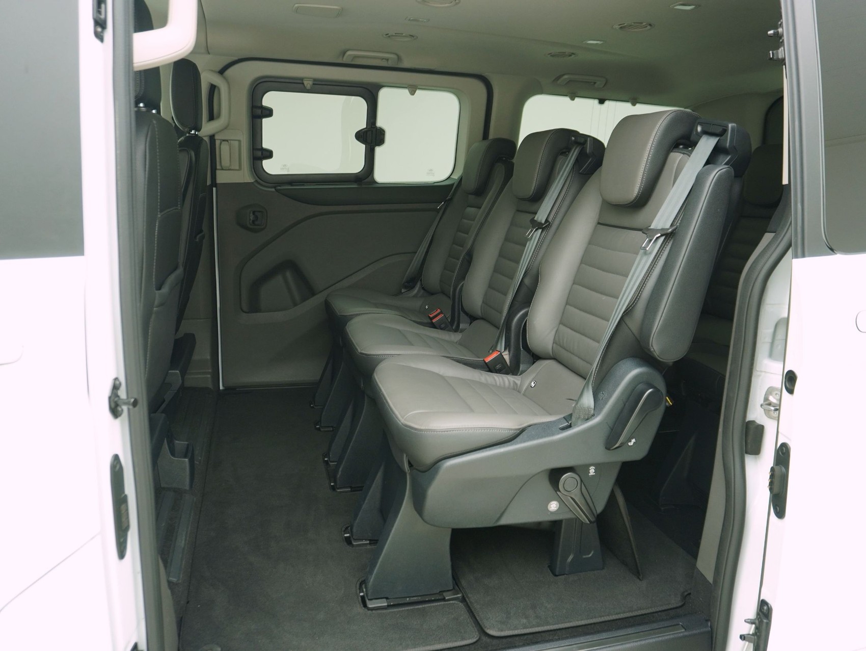 FORD Tourneo Custom 320 L1 MHEV Titanium-image-10