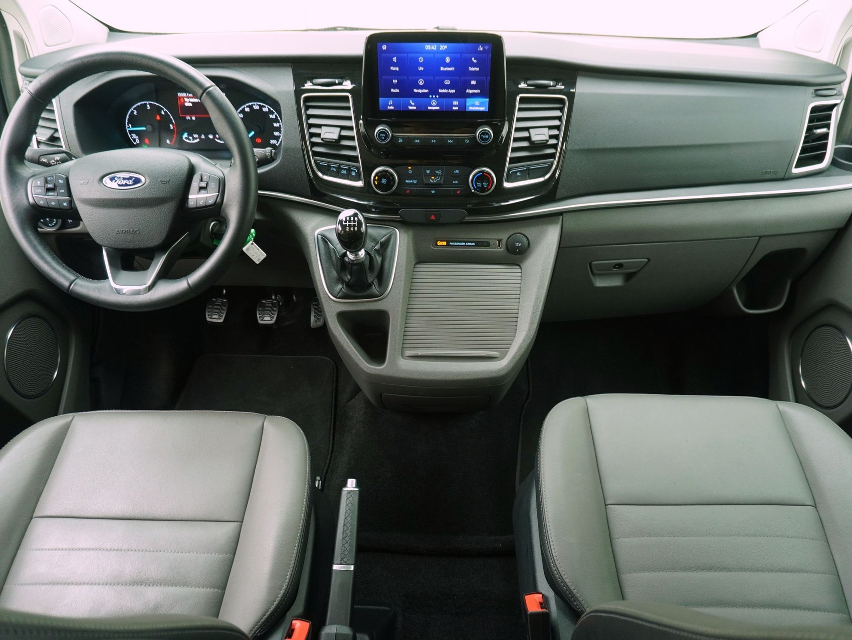 FORD Tourneo Custom 320 L1 MHEV Titanium-image-14