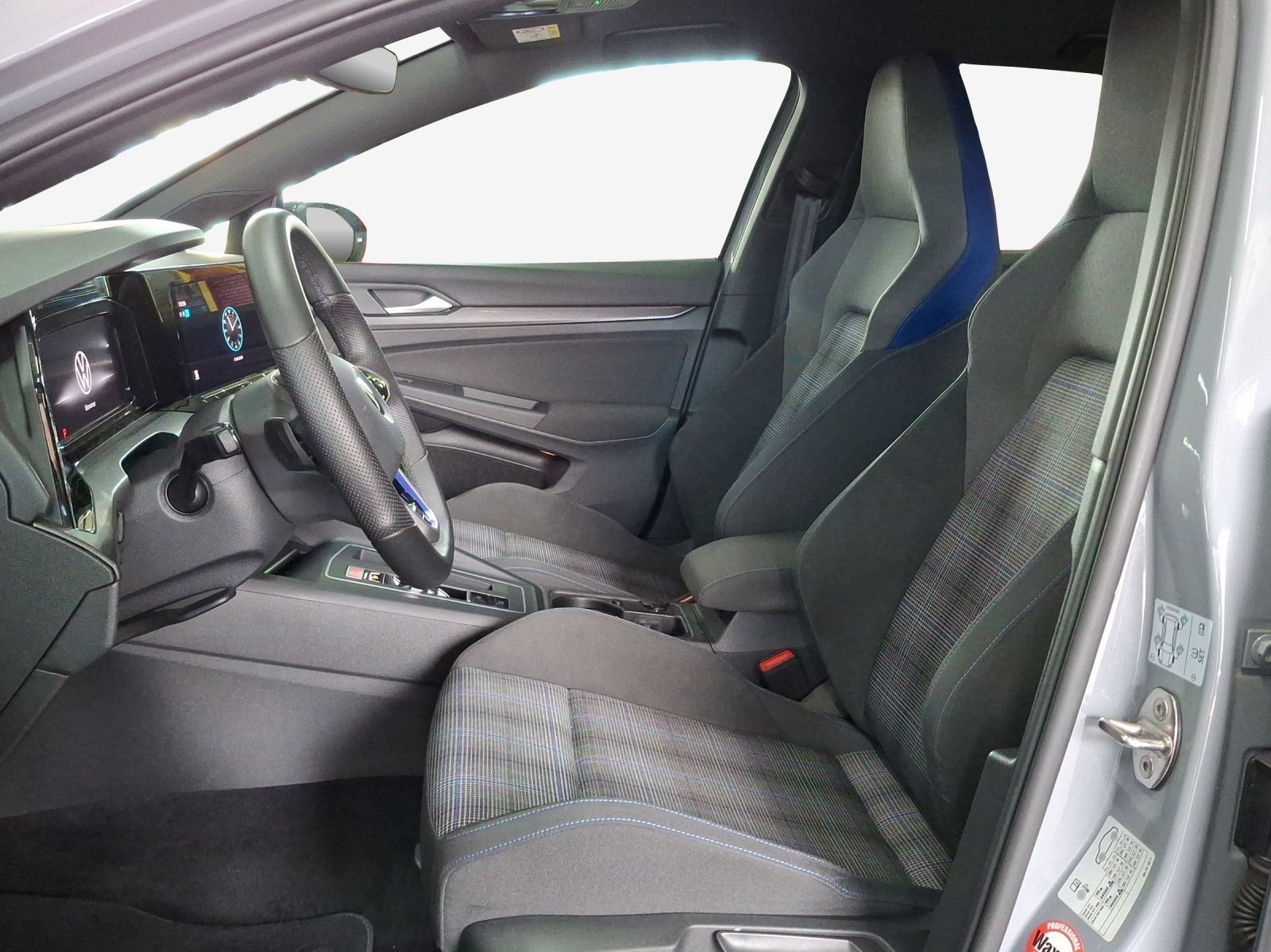 VW Golf 1.4 TSI PHEV GTE-image-8