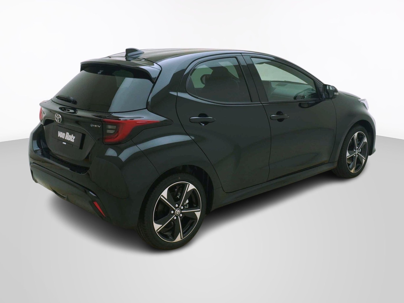 TOYOTA Yaris 1.5 VVT-i HSD Premium-image-3
