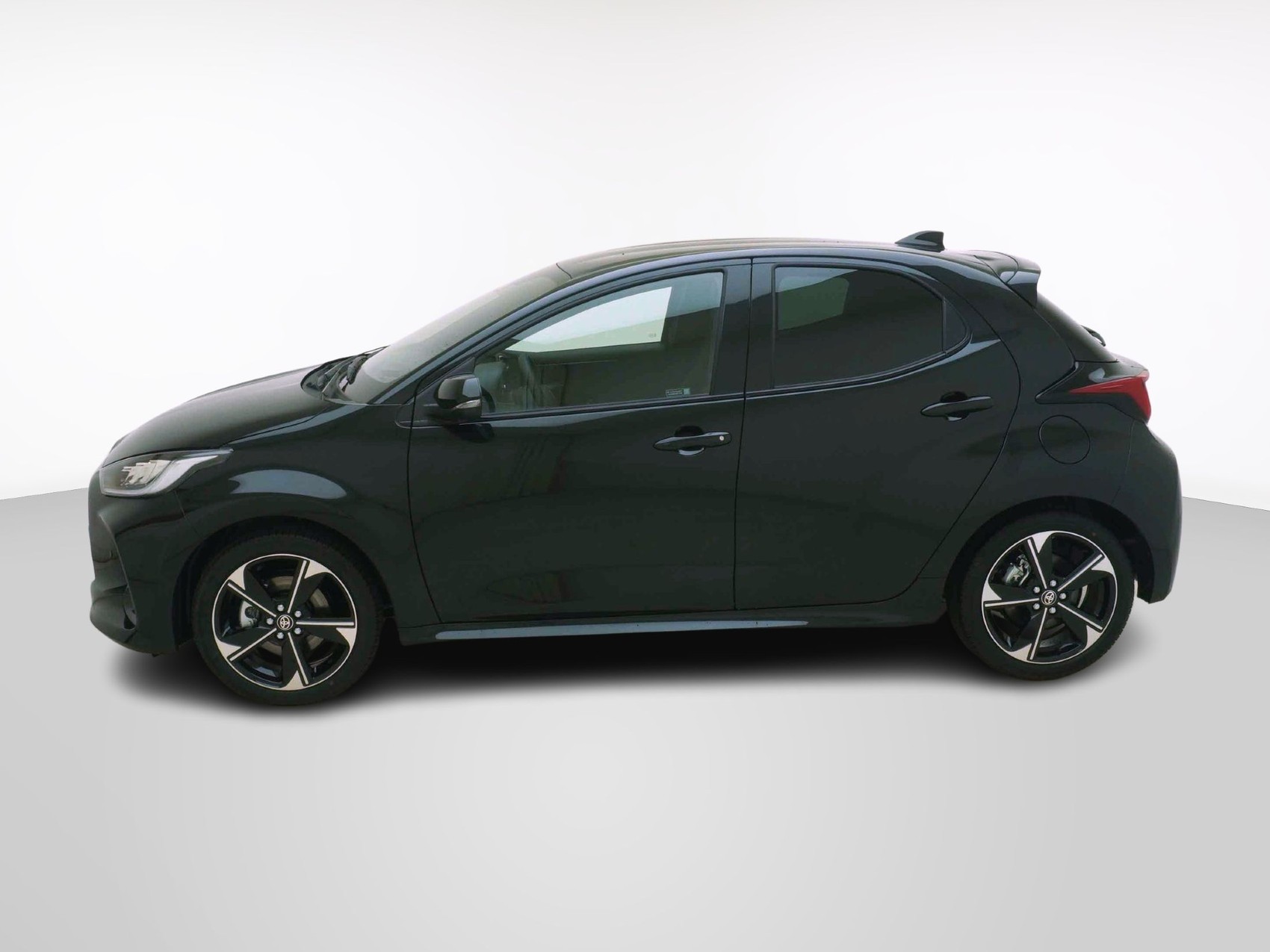 TOYOTA Yaris 1.5 VVT-i HSD Premium-image-1
