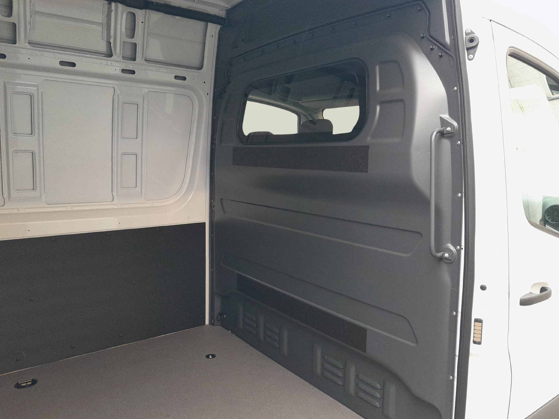 MERCEDES-BENZ Sprinter 317 Kaw. 3665 S 2.0 CDI 170 Pro-image-11