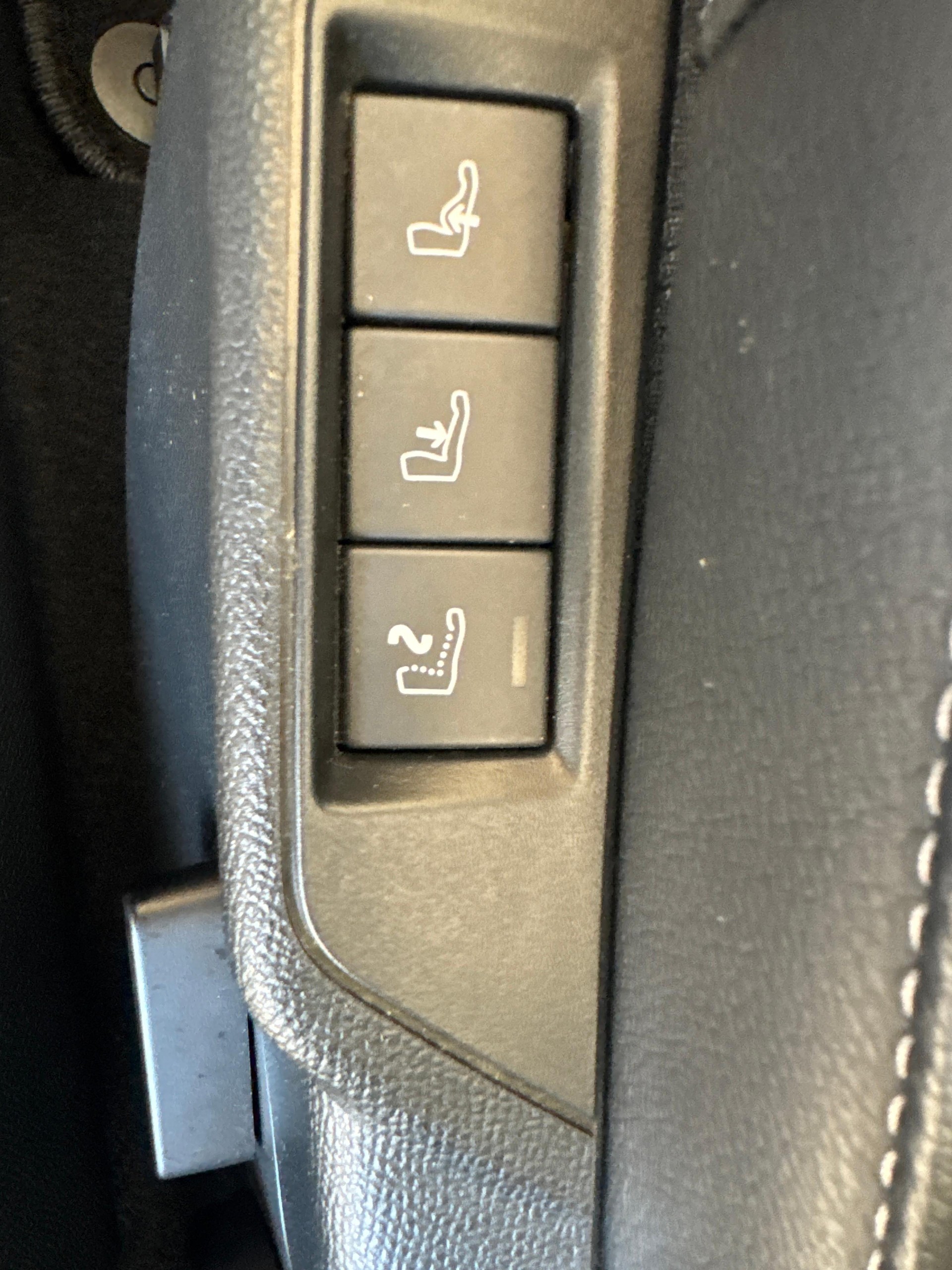 CITROEN C4 1.2 PureTech Shine-image-18