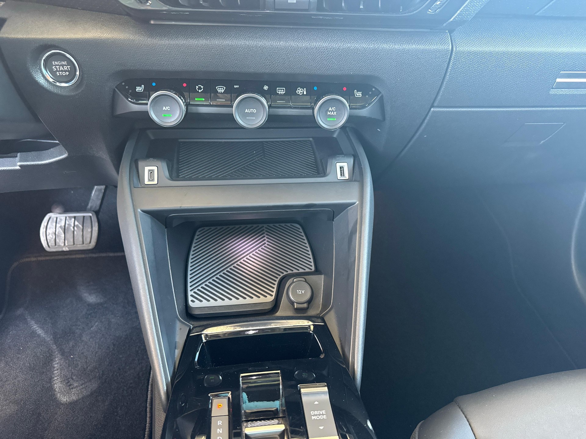 CITROEN C4 1.2 PureTech Shine / ab 3,99% Leasing bei Abschluss einer Protect Autoversicherung-image-16