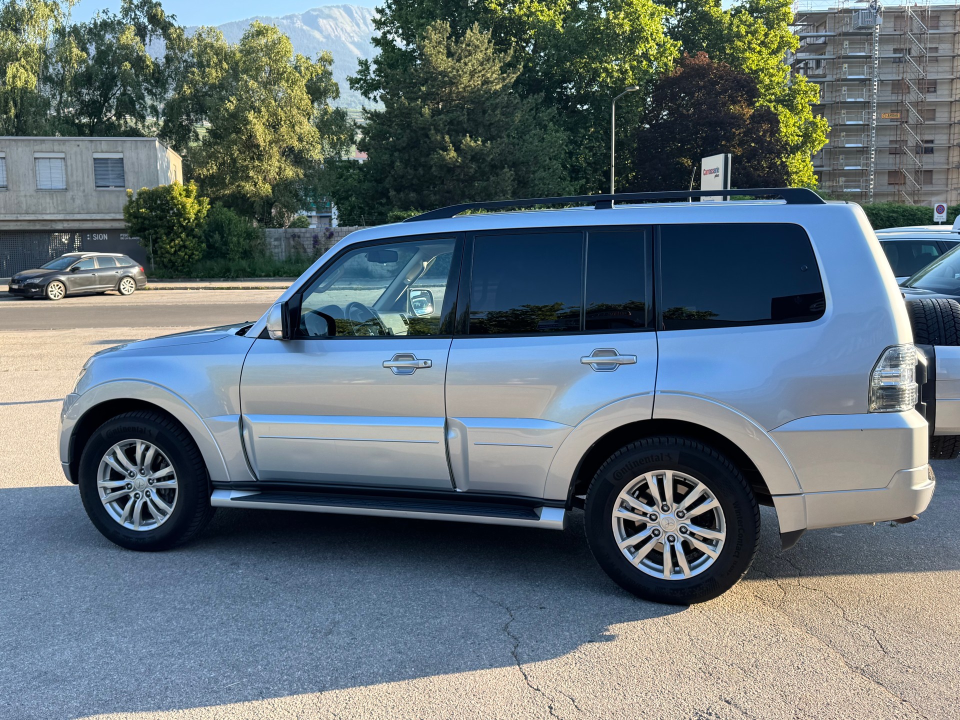 MITSUBISHI Pajero 3.2 DI-D Professional Plus Automatic-image-4