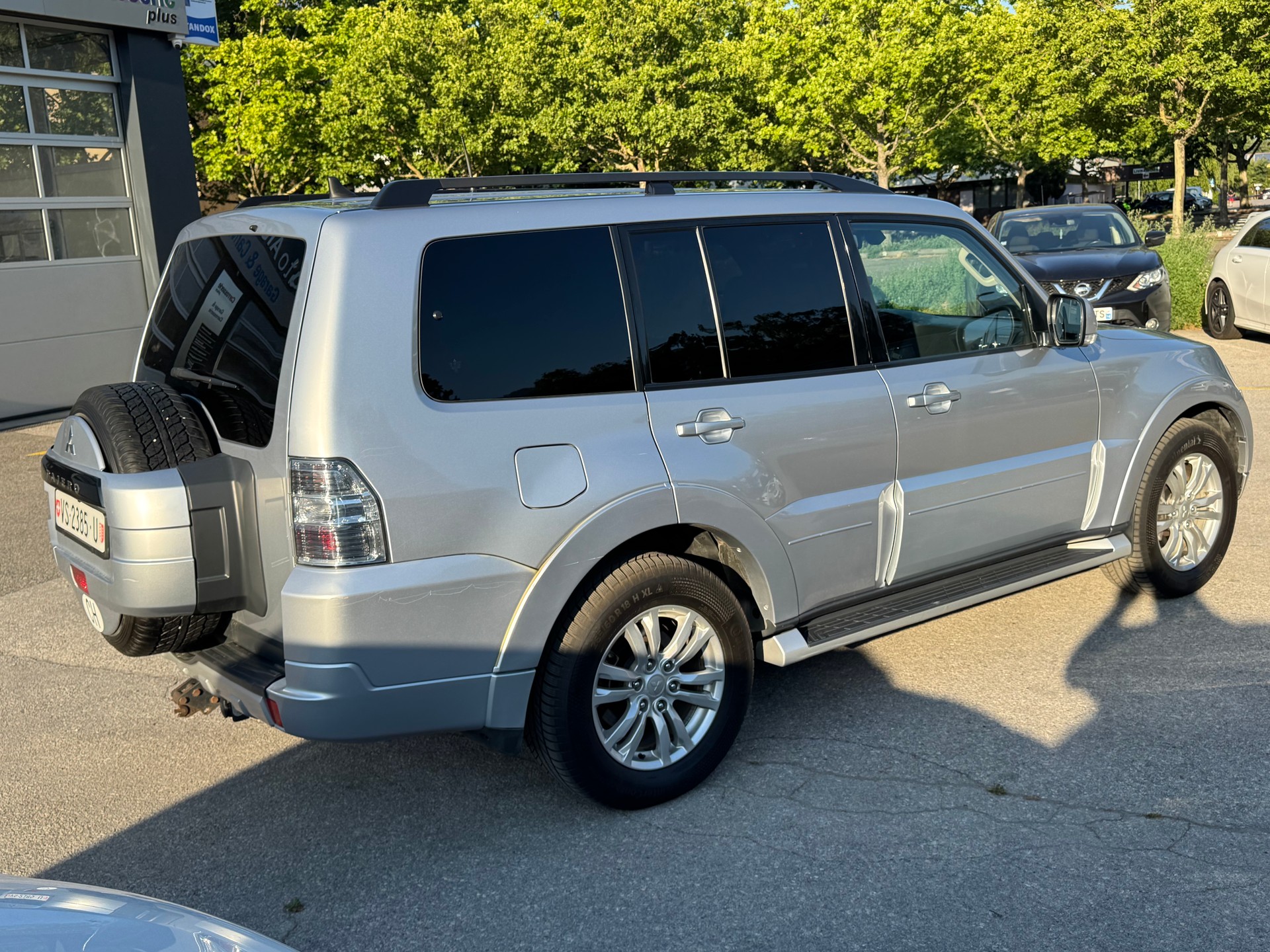 MITSUBISHI Pajero 3.2 DI-D Professional Plus Automatic-image-2