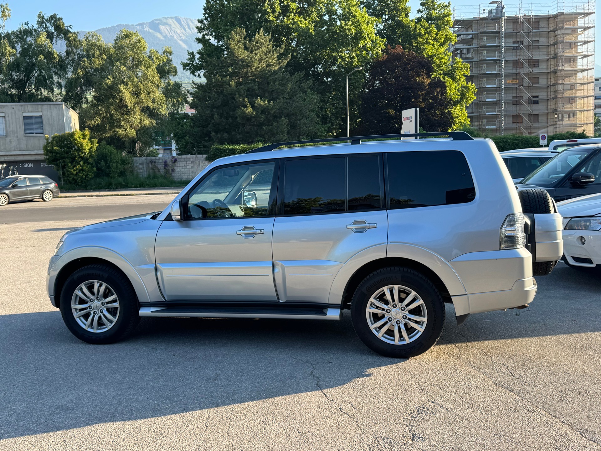 MITSUBISHI Pajero 3.2 DI-D Professional Plus Automatic-image-5