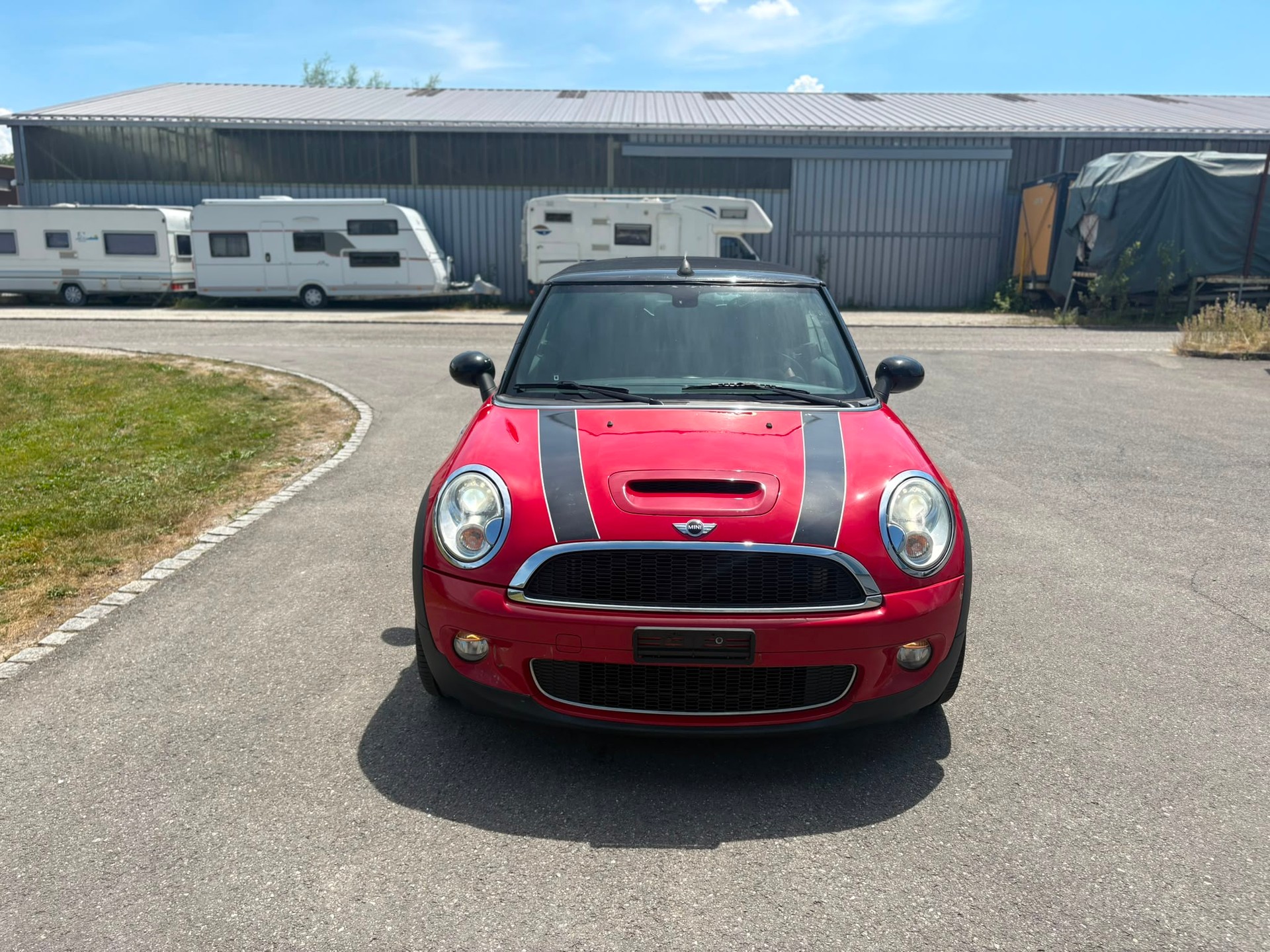 MINI Cooper S Cabriolet-image-2