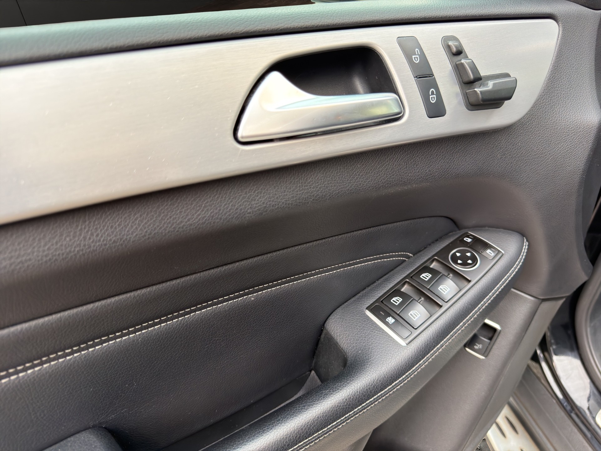 MERCEDES-BENZ ML 250 BlueTEC 4Matic 7G-Tronic-image-13