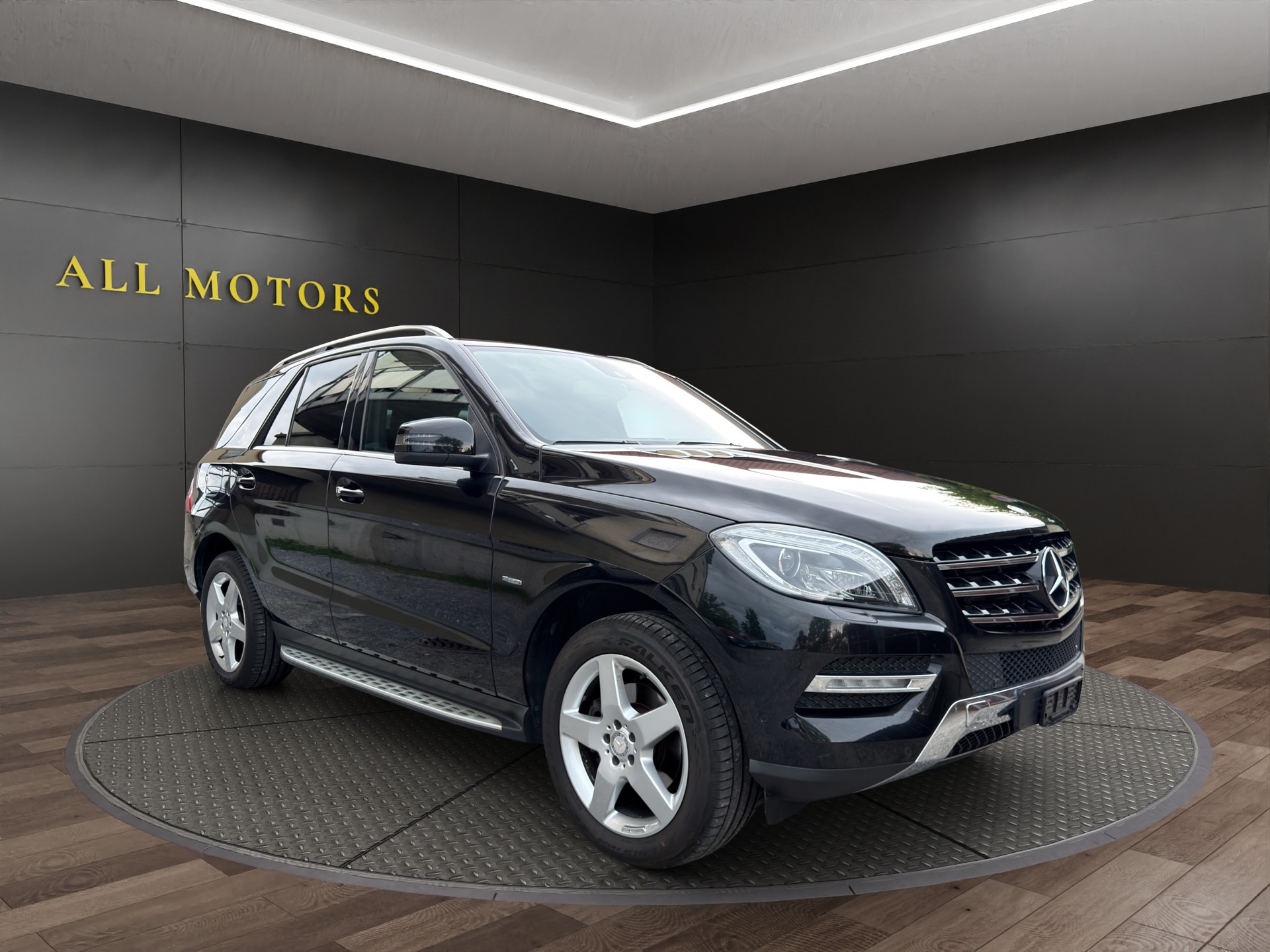 MERCEDES-BENZ ML 250 BlueTEC 4Matic 7G-Tronic-image-7