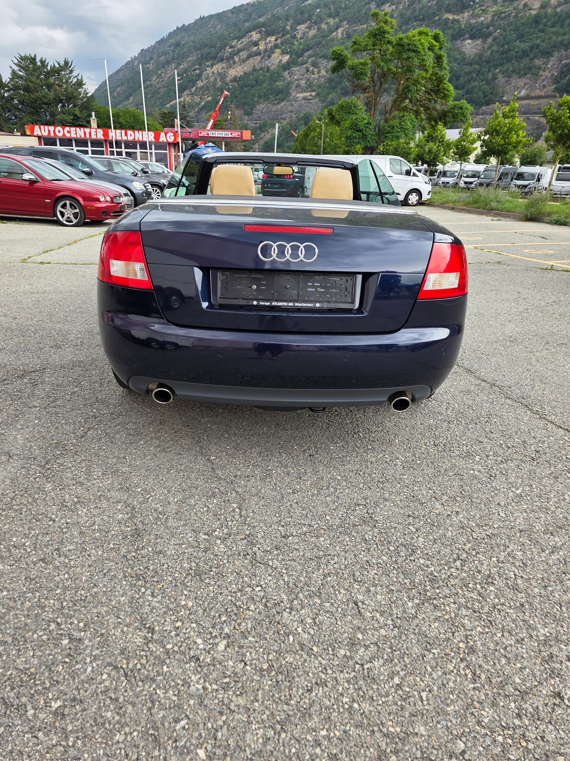 AUDI A4 Cabriolet 2.4 V6-image-5