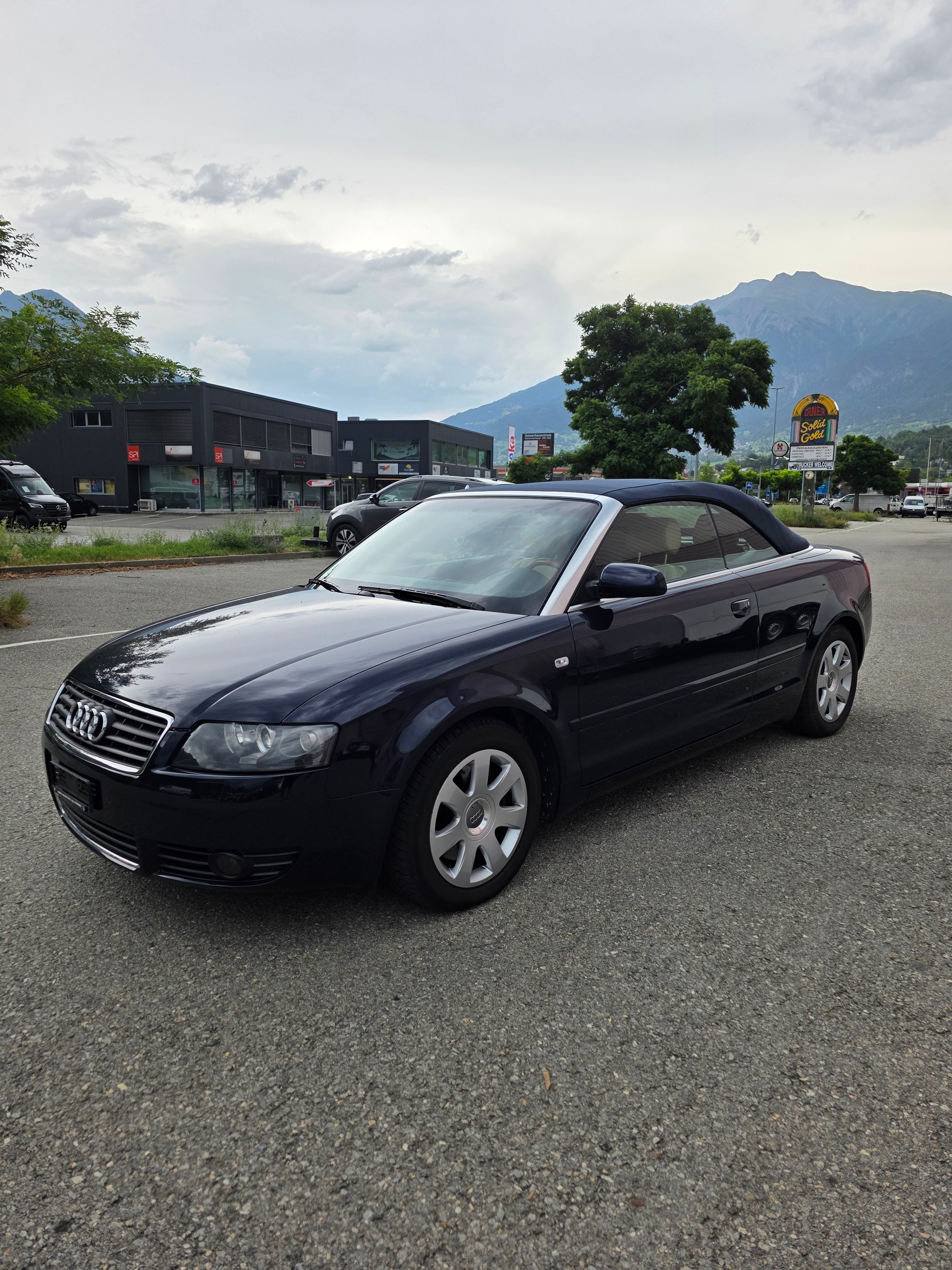 AUDI A4 Cabriolet 2.4 V6-image-14