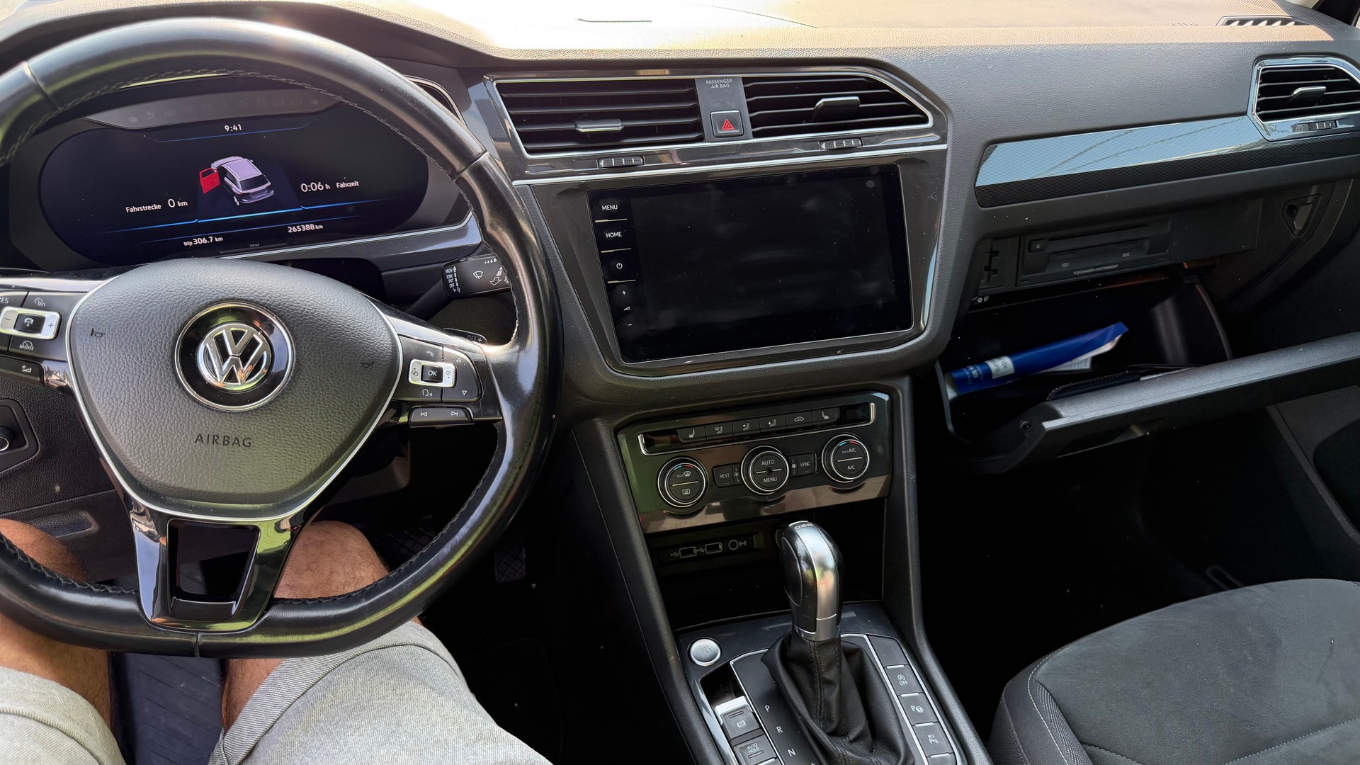 VW Tiguan 2.0 TDI SCR Comfortline 4Motion DSG-image-8