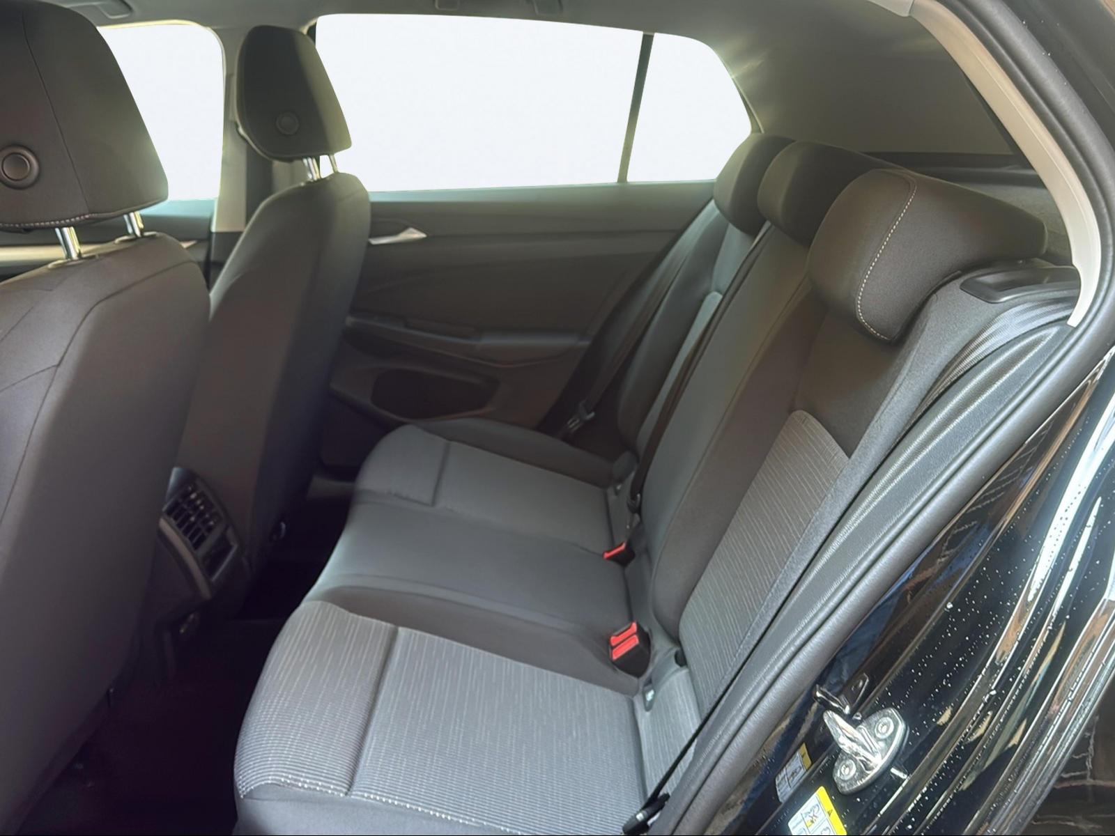 VW Golf 1.5 e TSI mHEV Value DSG-image-13