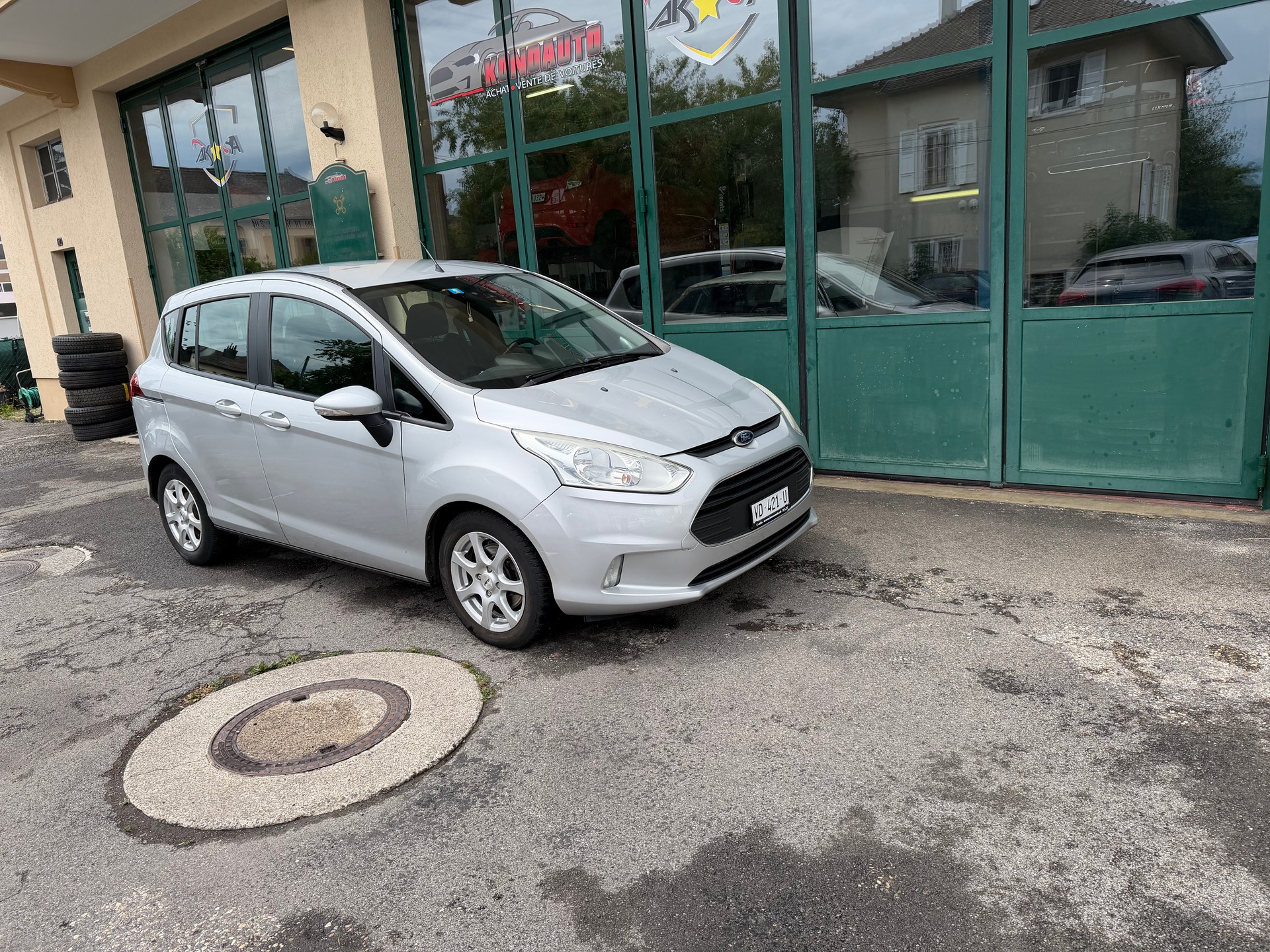 FORD B-Max 1.6 Ti-VCT Trend PowerShift-image-0