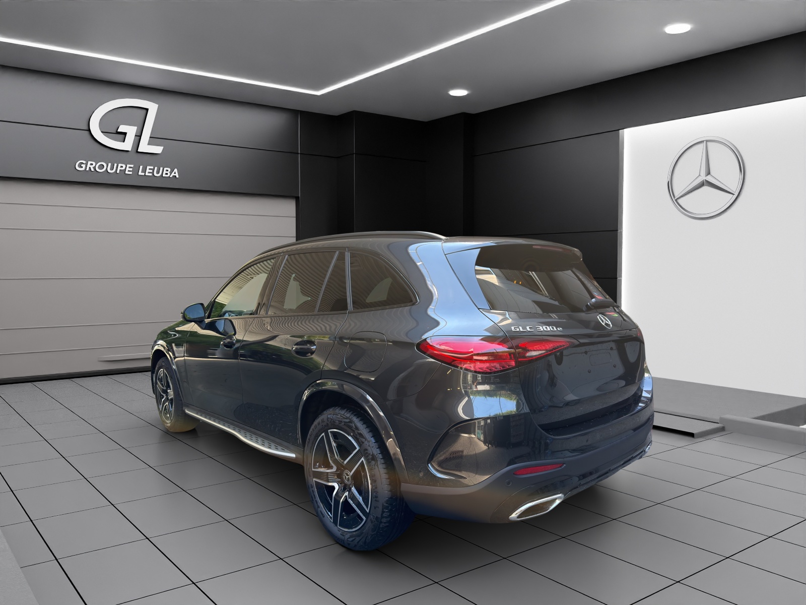 MERCEDES-BENZ GLC 300 e 4Matic EQ Star 9G-Tronic-image-3