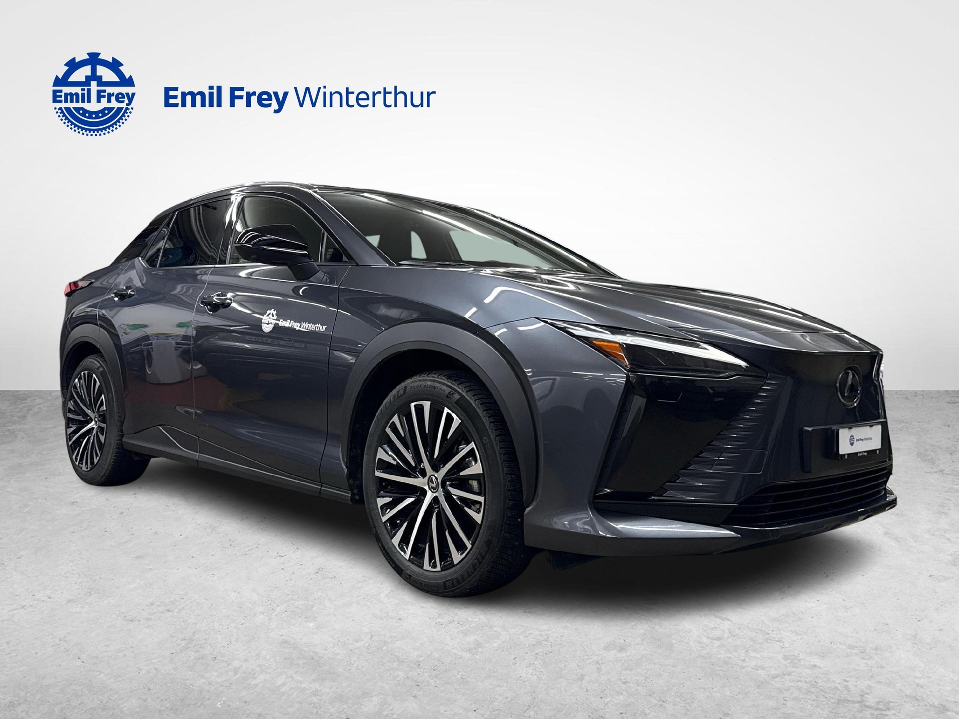 LEXUS RZ 450e Comfort-image-6