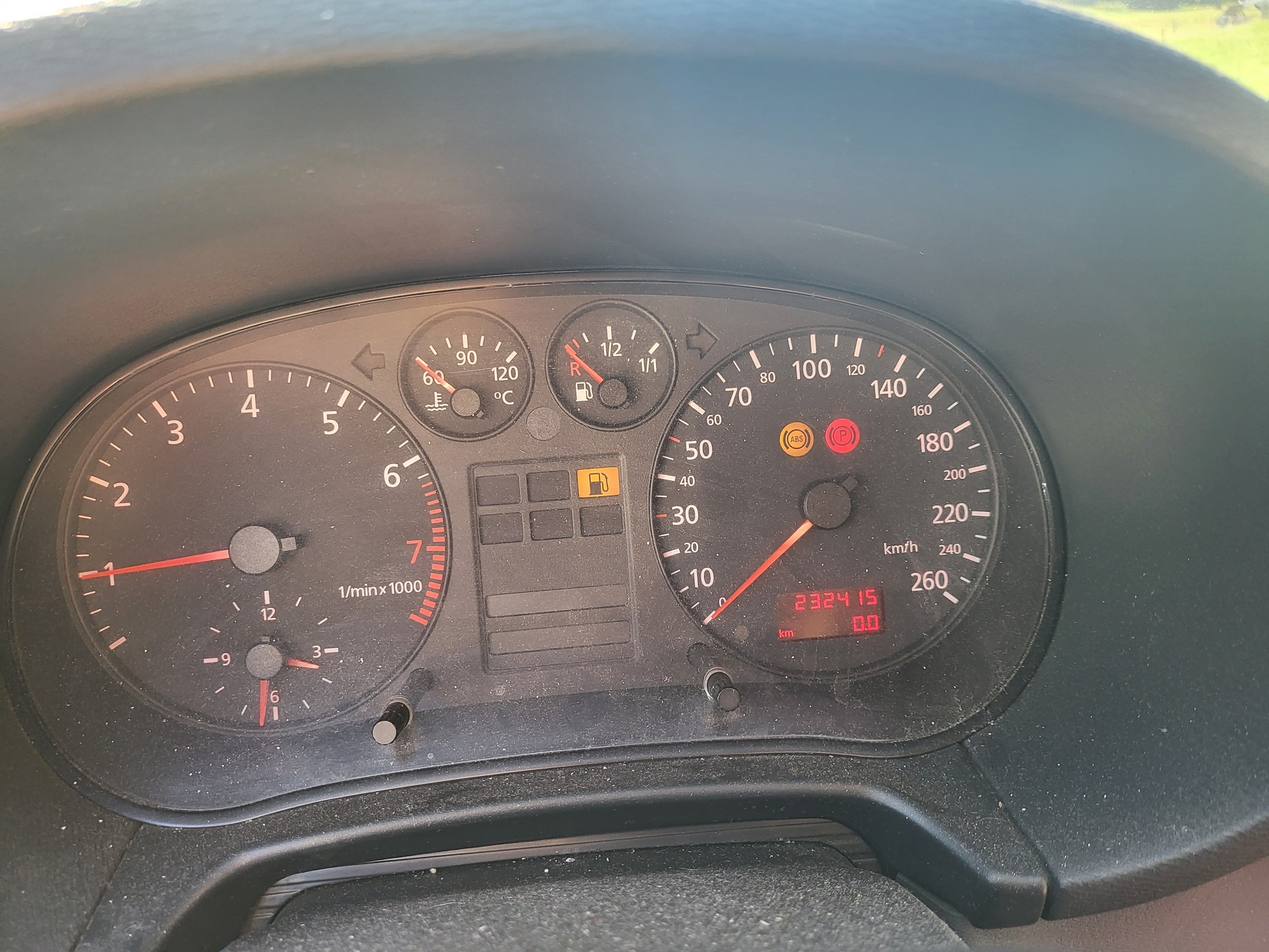 AUDI A3 1.6 Ambiente-image-5