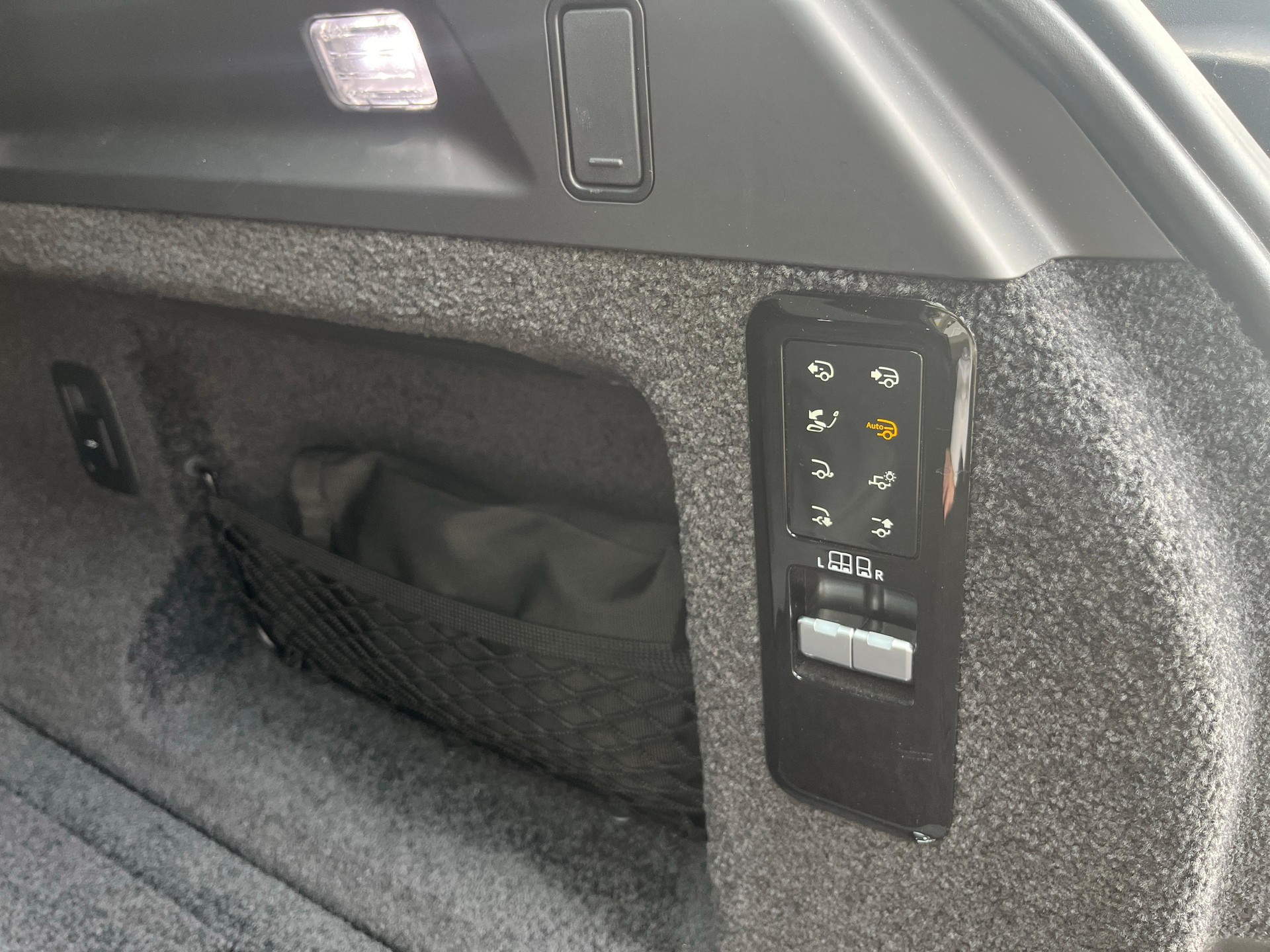 LAND ROVER Range Rover 3.0 Si6 P510e SV-image-13
