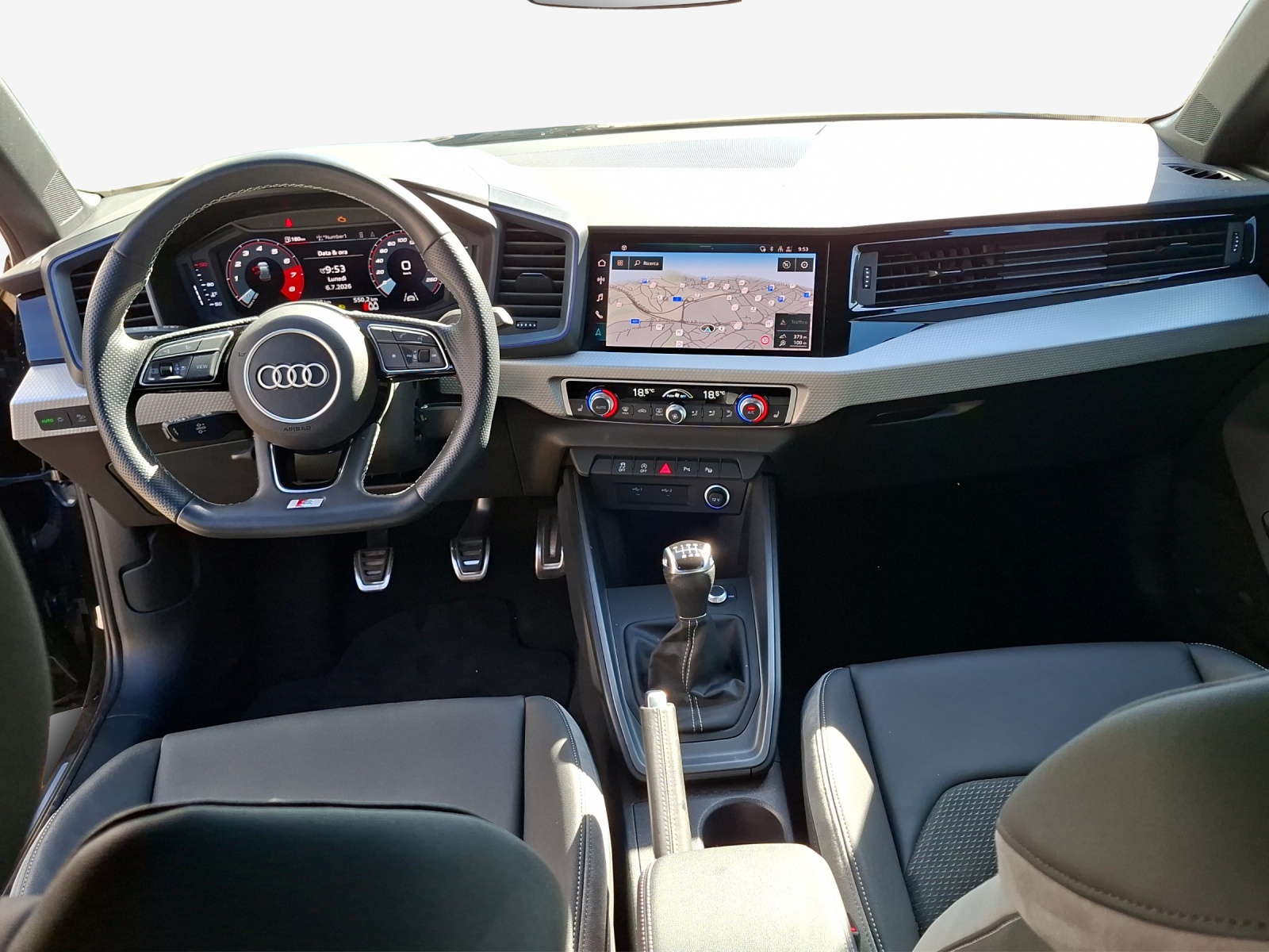 AUDI A1 Sportback 30 TFSI S Line Attraction-image-8